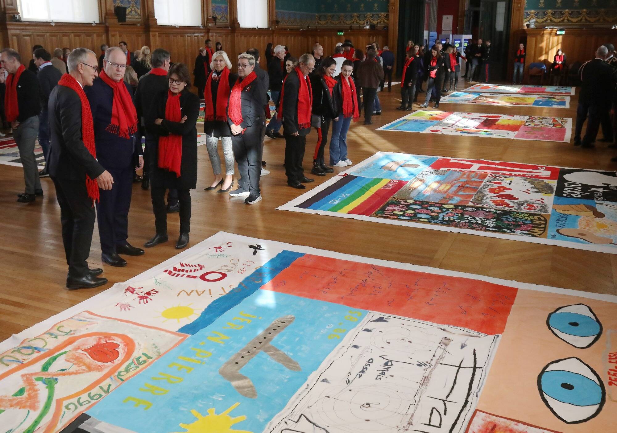 La princesse Stéphanie, le prince Albert et les bénévoles de Fight Aids Monaco rendent hommage aux victimes du sida