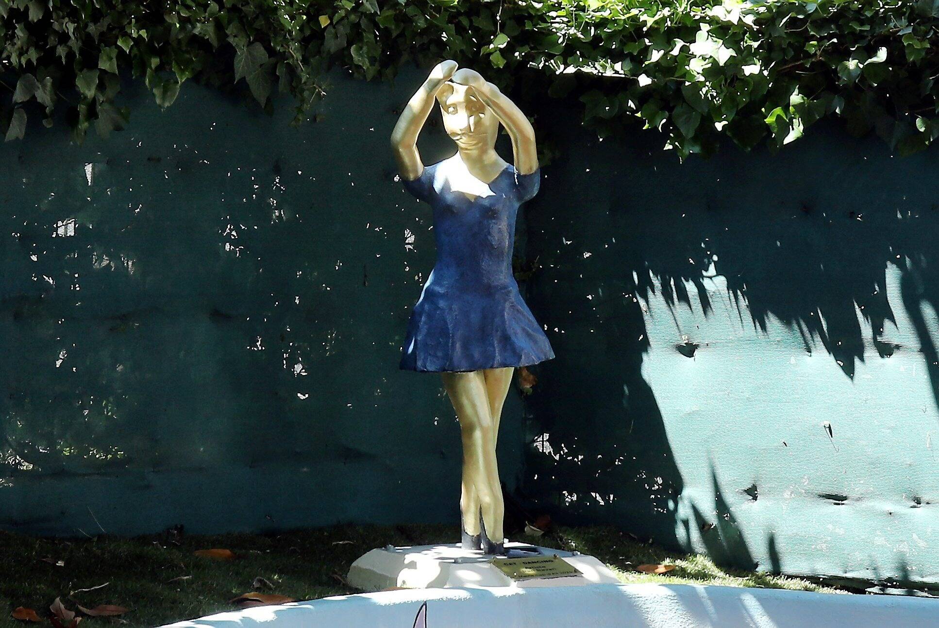 La Maison des Arts de Cap-d'Ail accueille une sculpture de l'artiste irano-allemande Pari Ravan