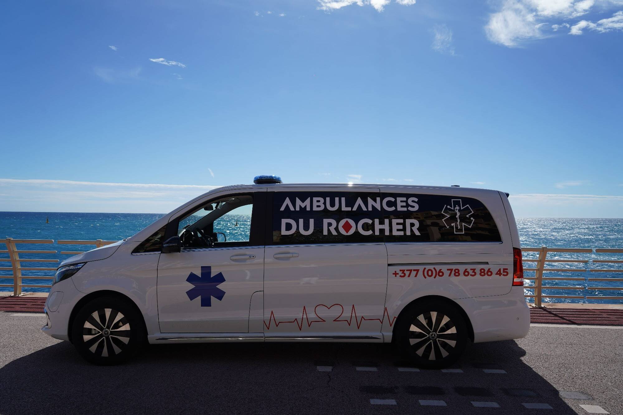A Monaco, Les Ambulances du Rocher ouvrent leur application de réservation en ligne