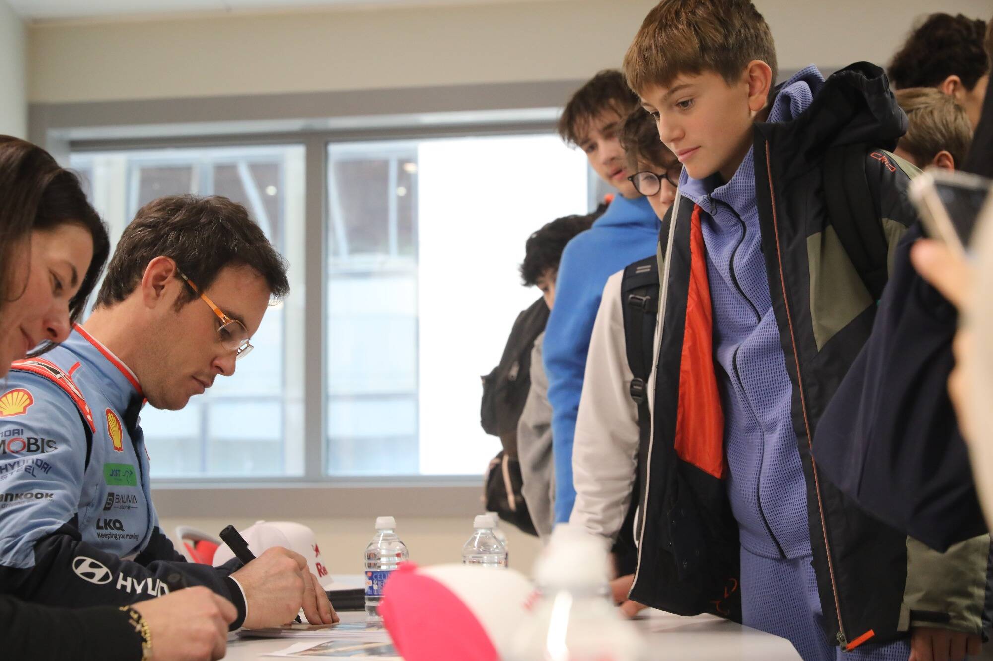 93e Rallye Monte-Carlo: le pilote Thierry Neuville s'est prêté au jeu de l'interview avec les élèves du collège Charles-III à Monaco