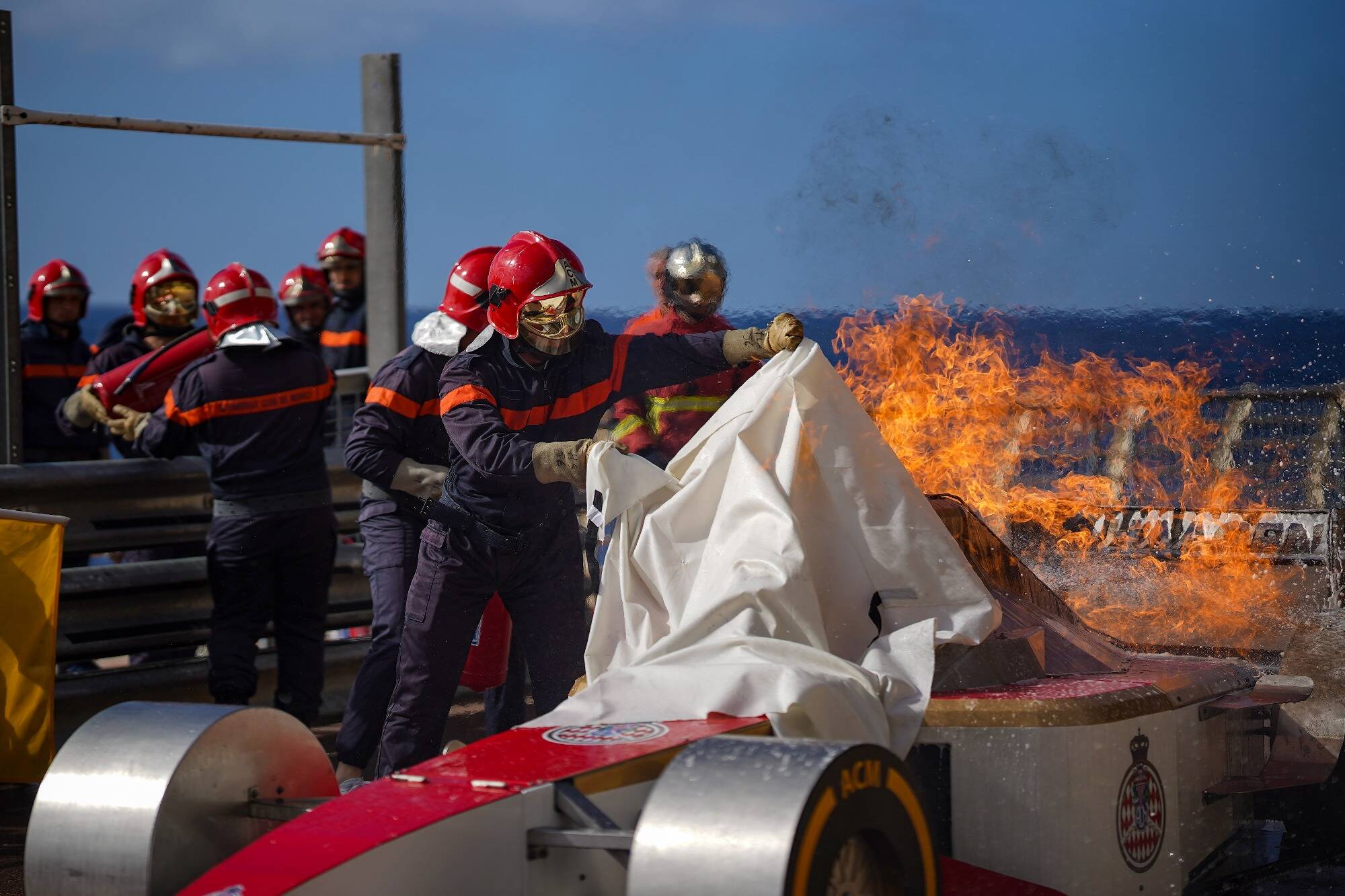 7 photos pour revivre le stage des commissaires de piste de l'Automobile club de Monaco en marge du E-Prix et du Grand Prix de F1