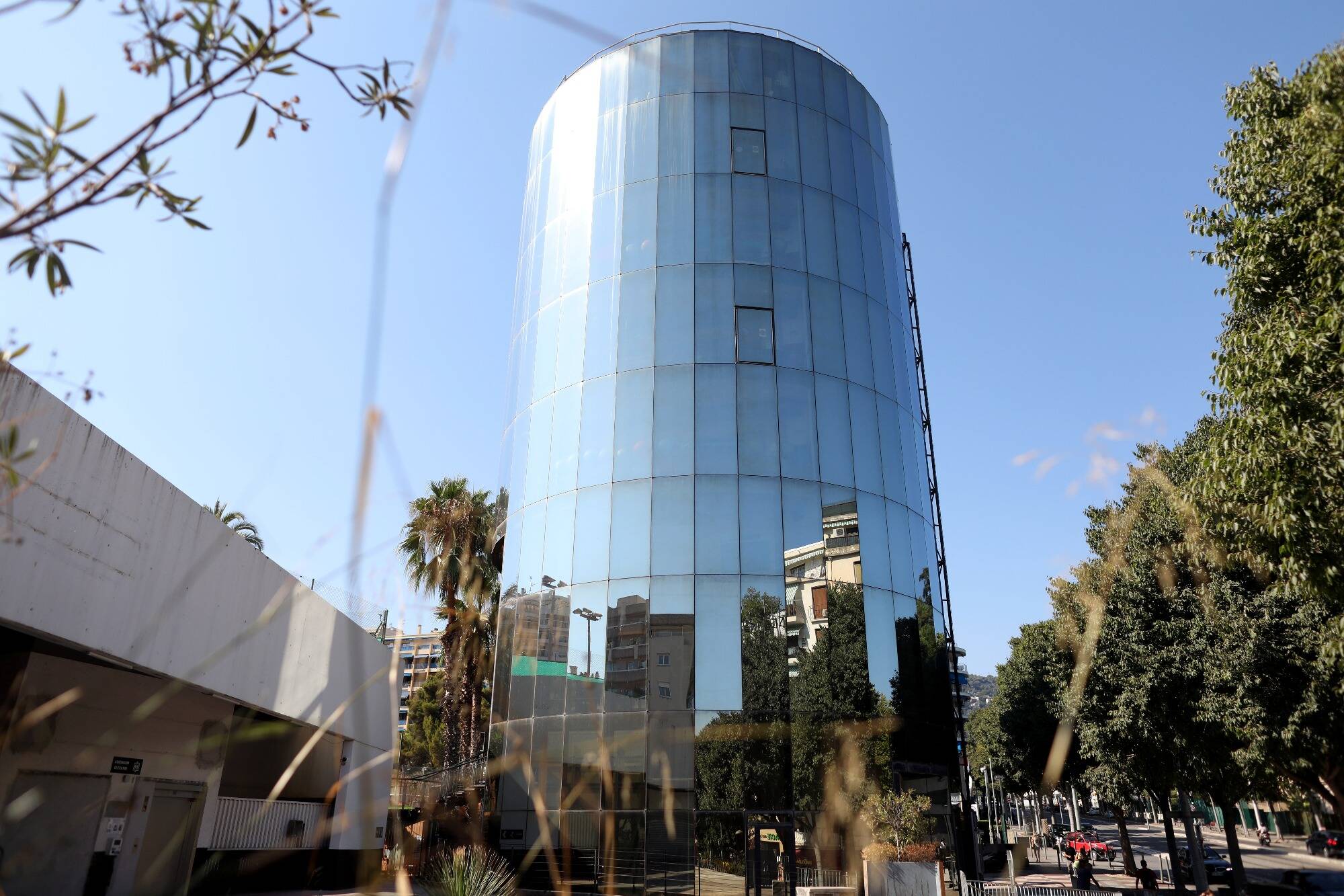 "Je suis dégoûté": le restaurant "Le Grand Chelem" de la tour Gorbella à Nice contraint de fermer ses portes après 15 ans d'activité