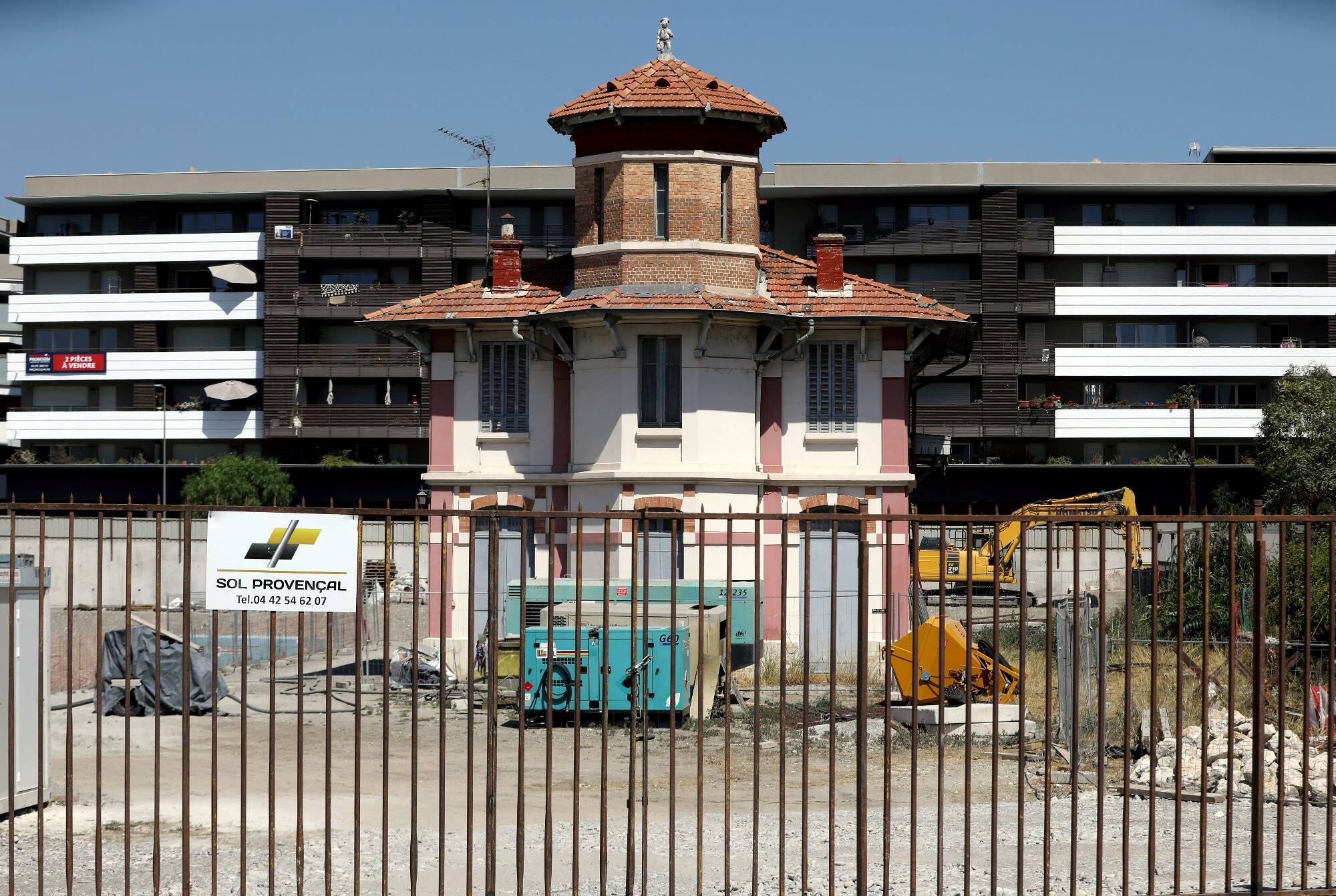 "Elle va retrouver son éclat d'antan": cette emblématique bâtisse du village de Saint-Isidore à Nice-Ouest va être rénovée