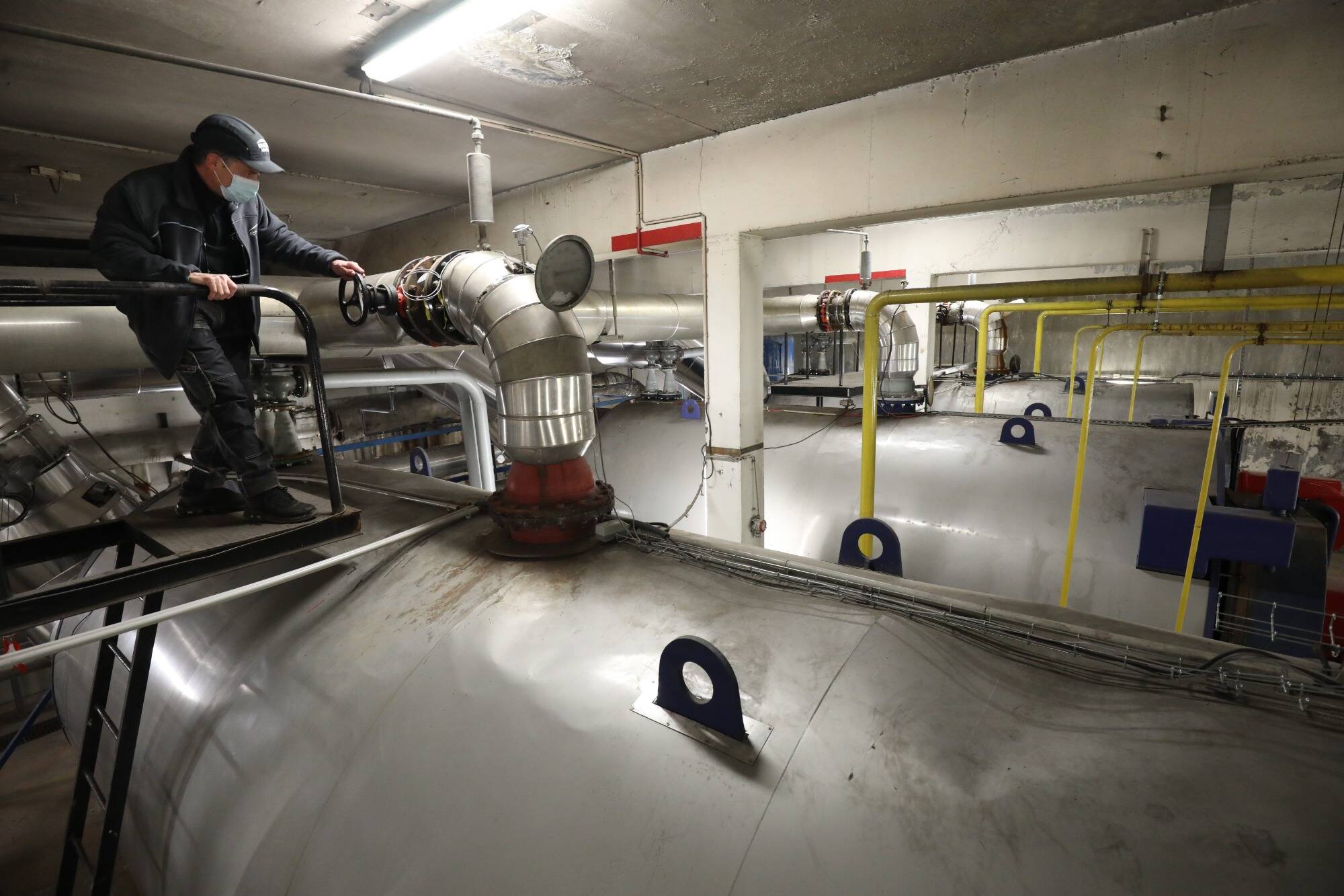 "On est habillés comme si on était à la montagne": l'usine à gaz du chauffage dans les résidences HLM de la Côte d'Azur