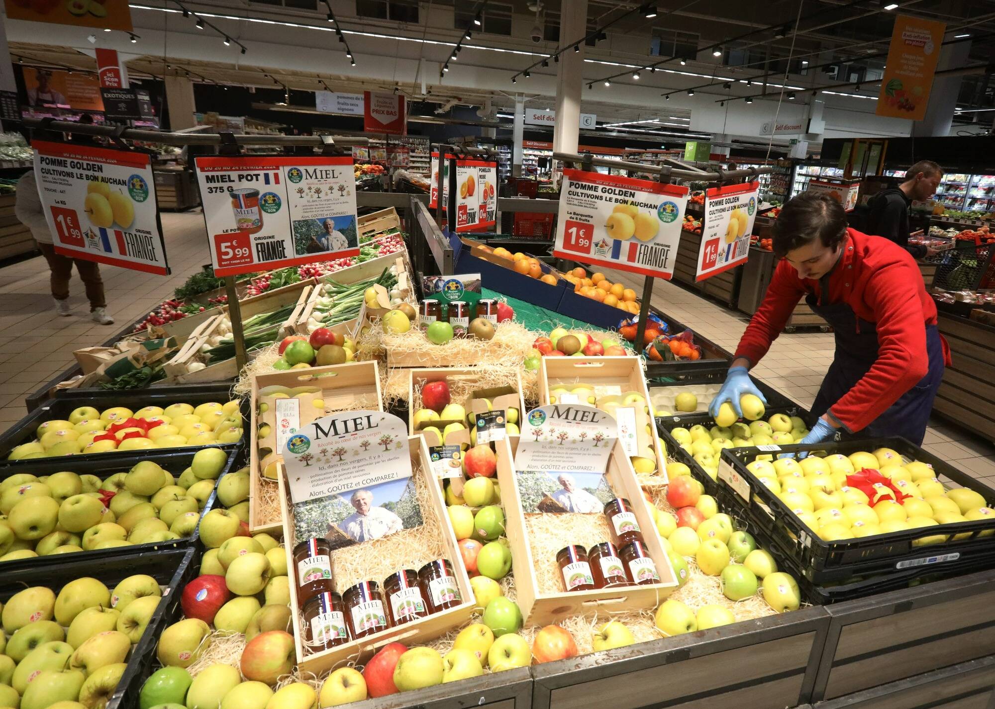 En perte de vitesse, comment la grande distribution se réinvente pour faire face à un secteur en mutation