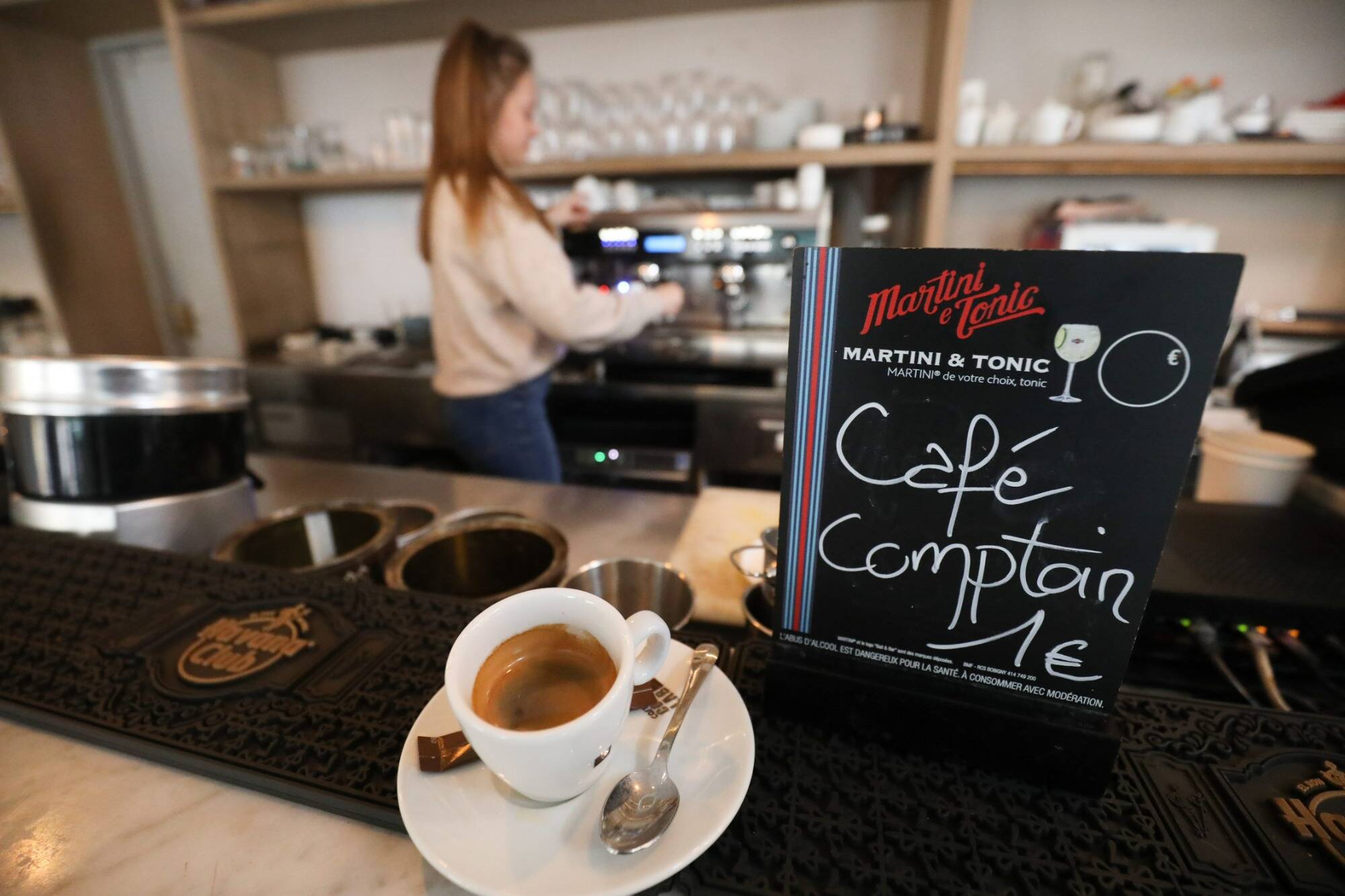 Hausse du prix du café: votre tasse devrait vous coûter plus cher en 2025, voici pourquoi