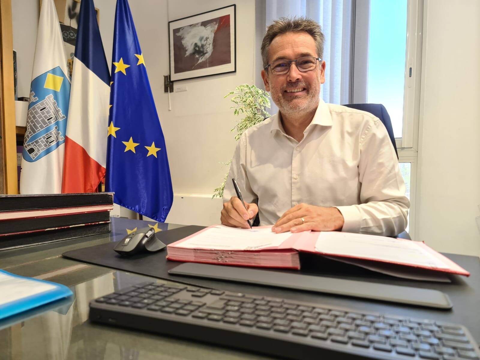 "Créer une place centrale à la Pagnol": le maire de Carros imagine les projets qu'il pourrait conduire s'il était réélu