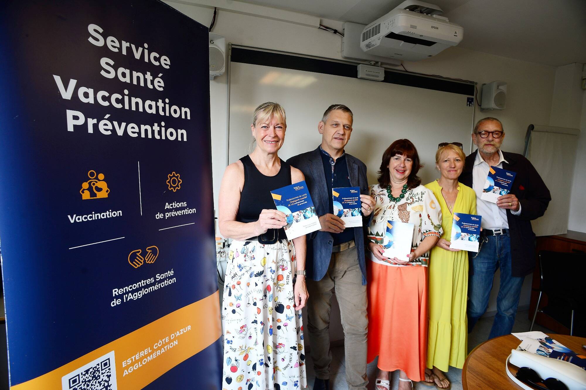 Pour résoudre la pénurie de médecins, l'agglomération de l'Est-Var sort un nouveau guide alléchant pour attirer les professionnels de la santé