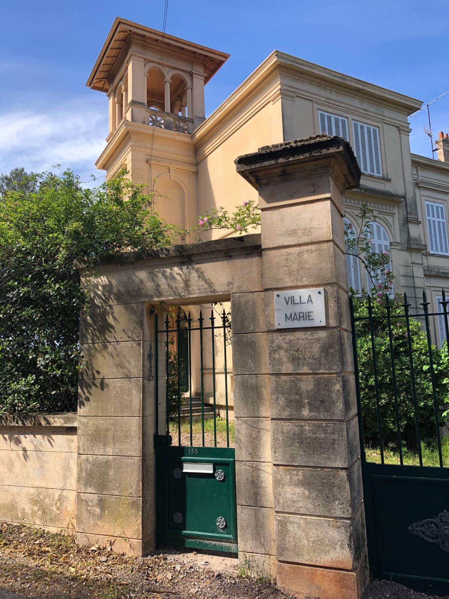 Découvrez les plus somptueuses villa Belle Epoque du quartier