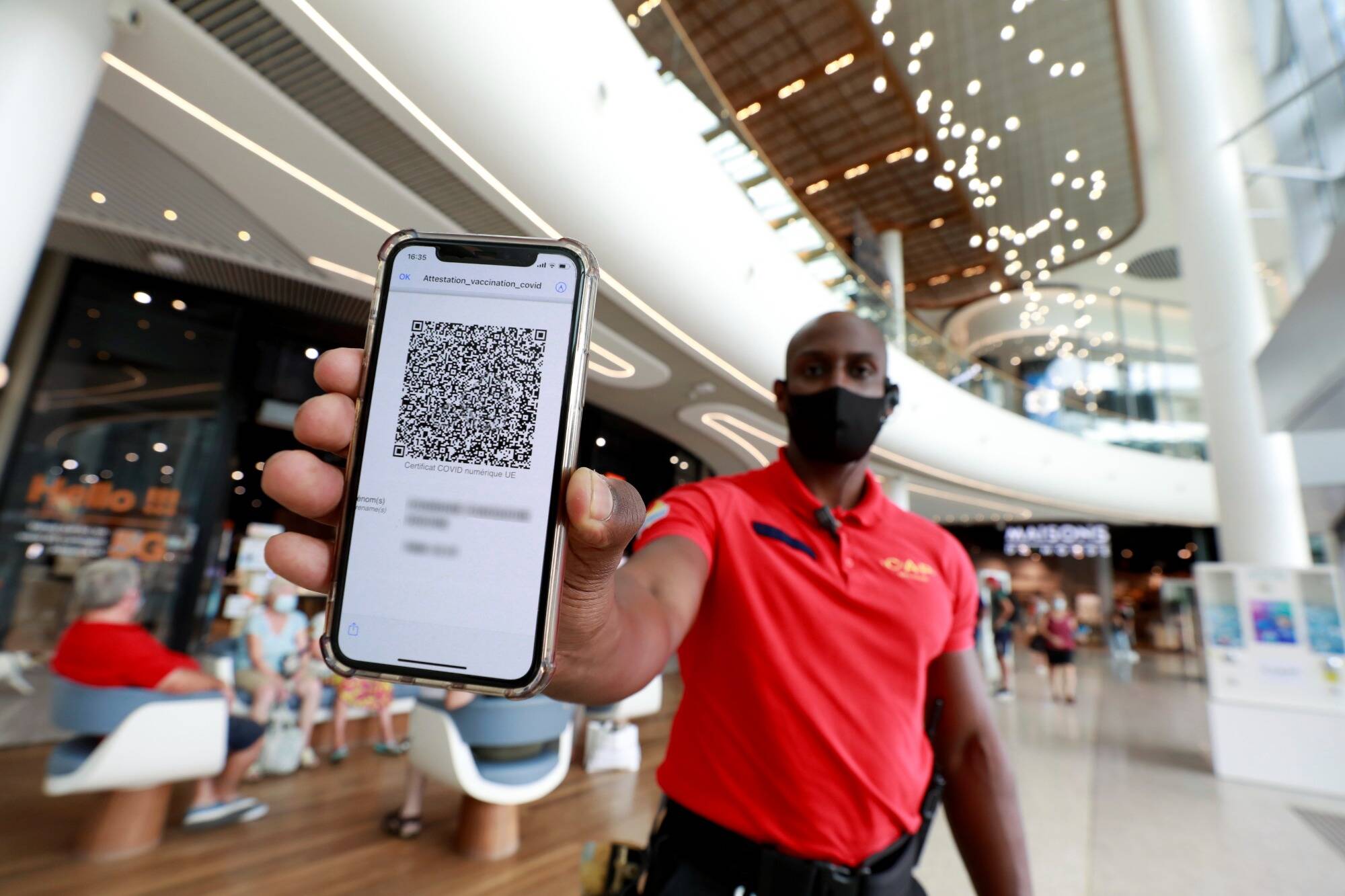 Le gouvernement pourra avoir recours au pass sanitaire jusqu'à la fin juillet 2022