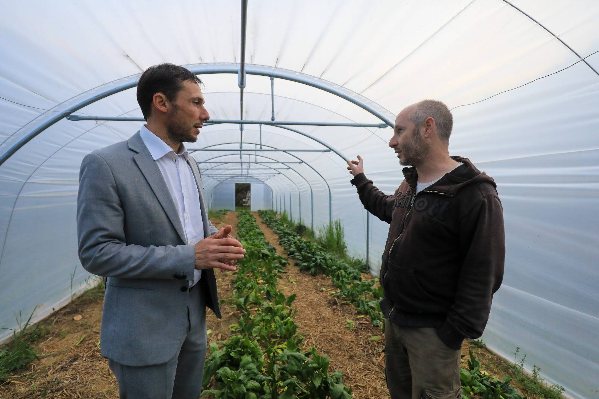 "On ne gaspillera ni la ressource en eau, ni l'argent": face à la sécheresse, le maire de Peille stoppe l'arrosage des espaces publics
