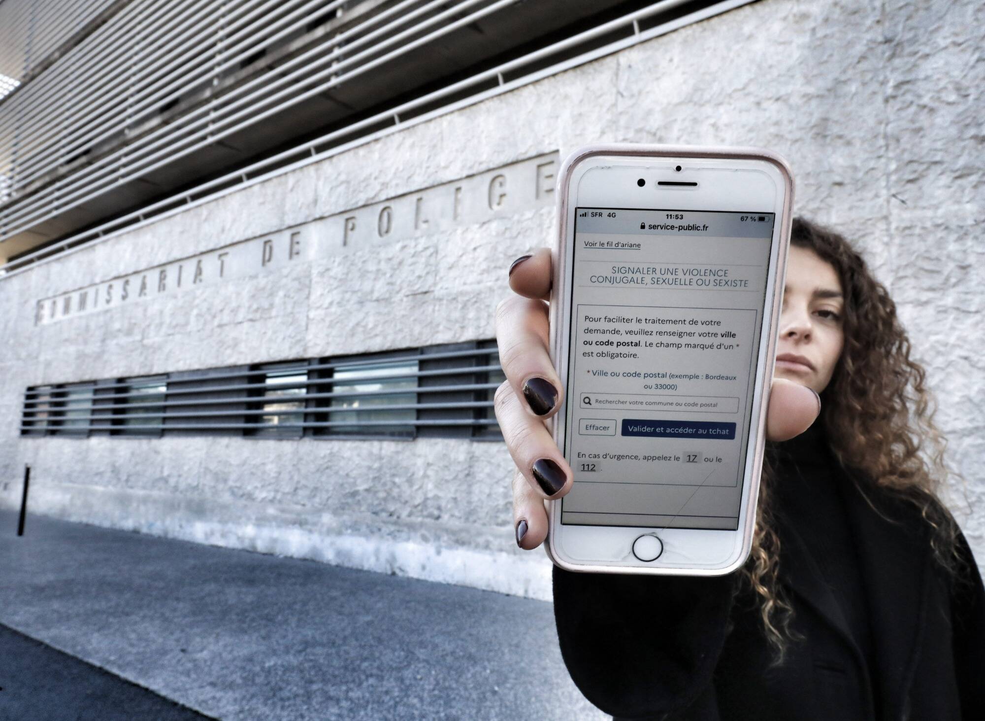 Après un nouveau féminicide à Nice, quel bilan pour le quinquennat Macron dans la lutte contre les violences faites aux femmes?