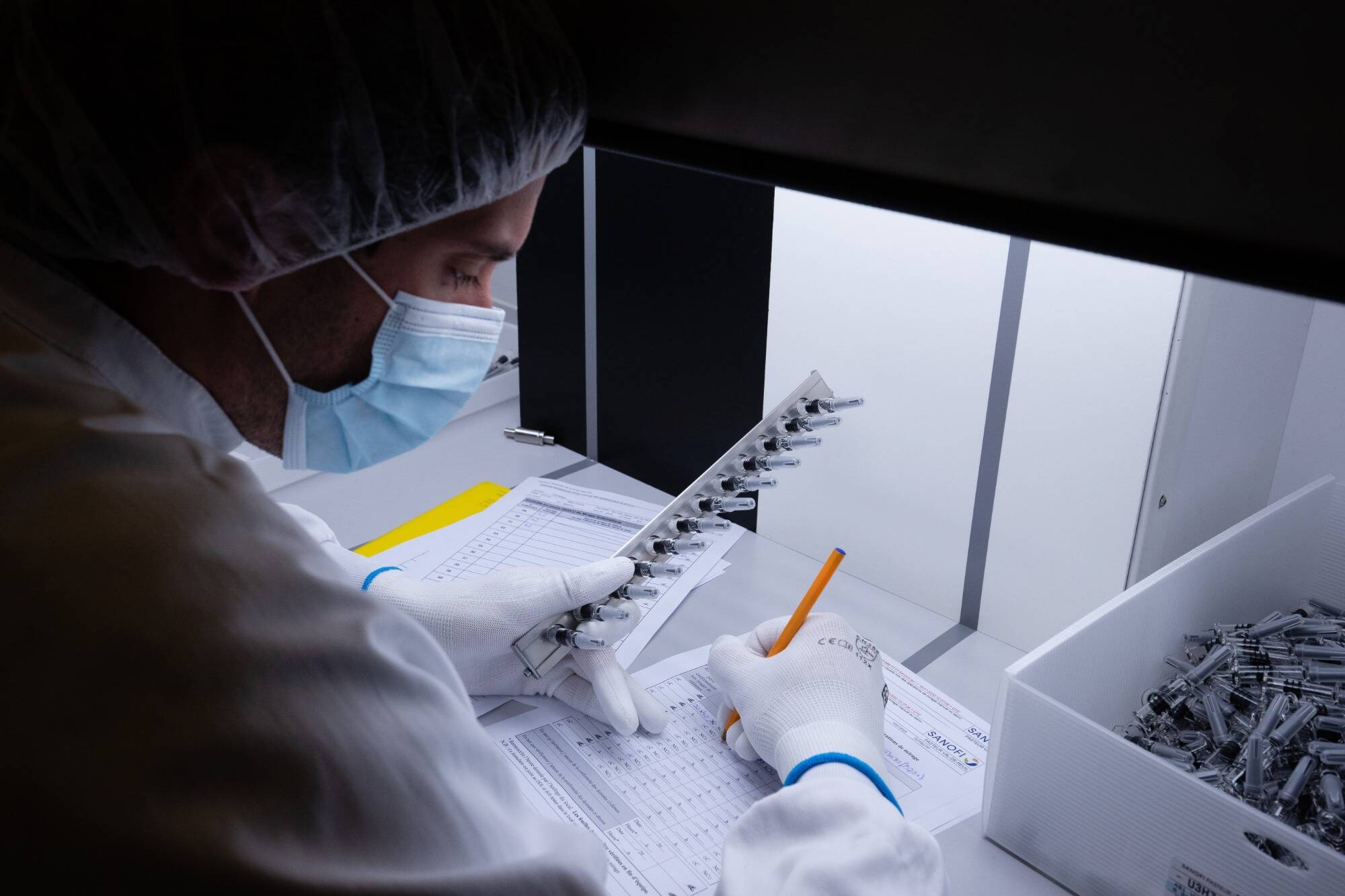 Ce que l'on sait sur la nouvelle variante de coronavirus détectée en Afrique du Sud