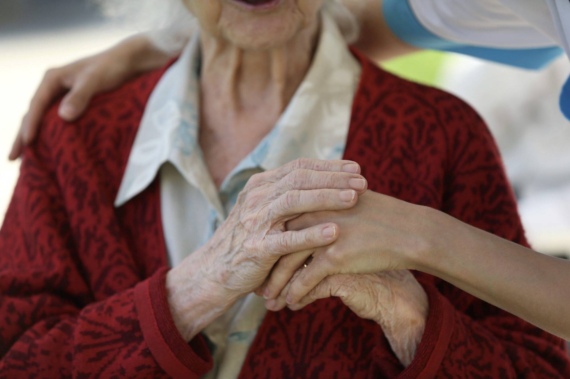 "Je ne souhaite pas finir mes jours comme un légume": à 31 ans et en pleine santé, il commence à préparer sa fin de vie