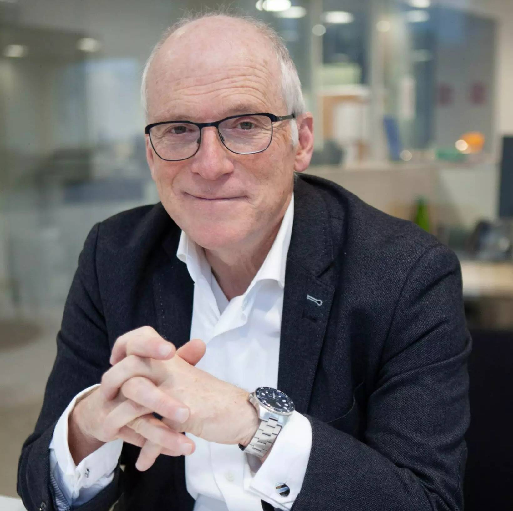 Réduction des coûts, condition de travail, bien-être animal... Le Varois Thierry Vergnaud décrypte les enjeux de l'agrivoltaïsme ou l'implantation de panneaux solaires en zones agricoles