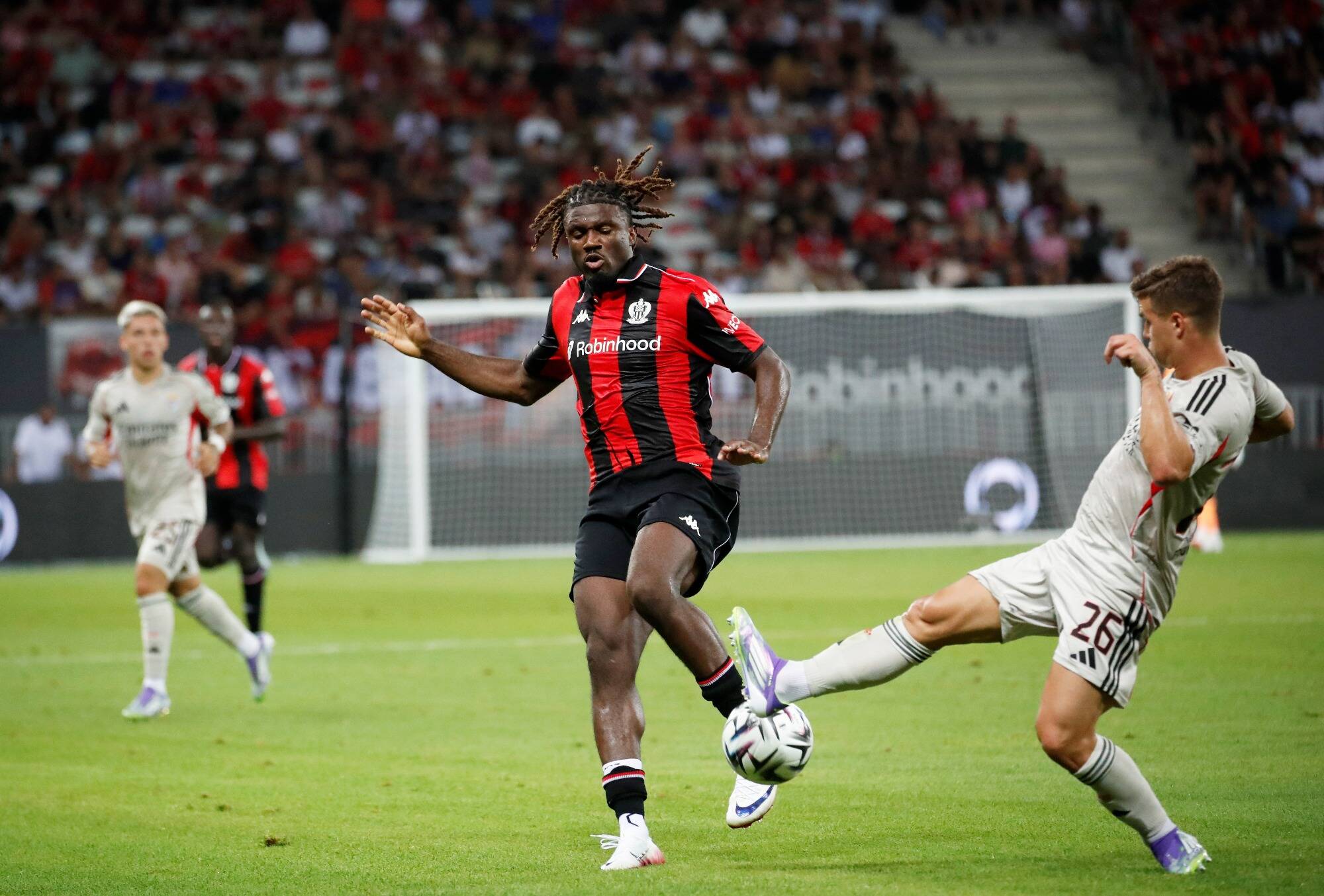 Ligue des Champions: face à Benfica et sans ses meilleurs buteurs, Nice doit puiser dans ses dernières forces pour rêver de barrage