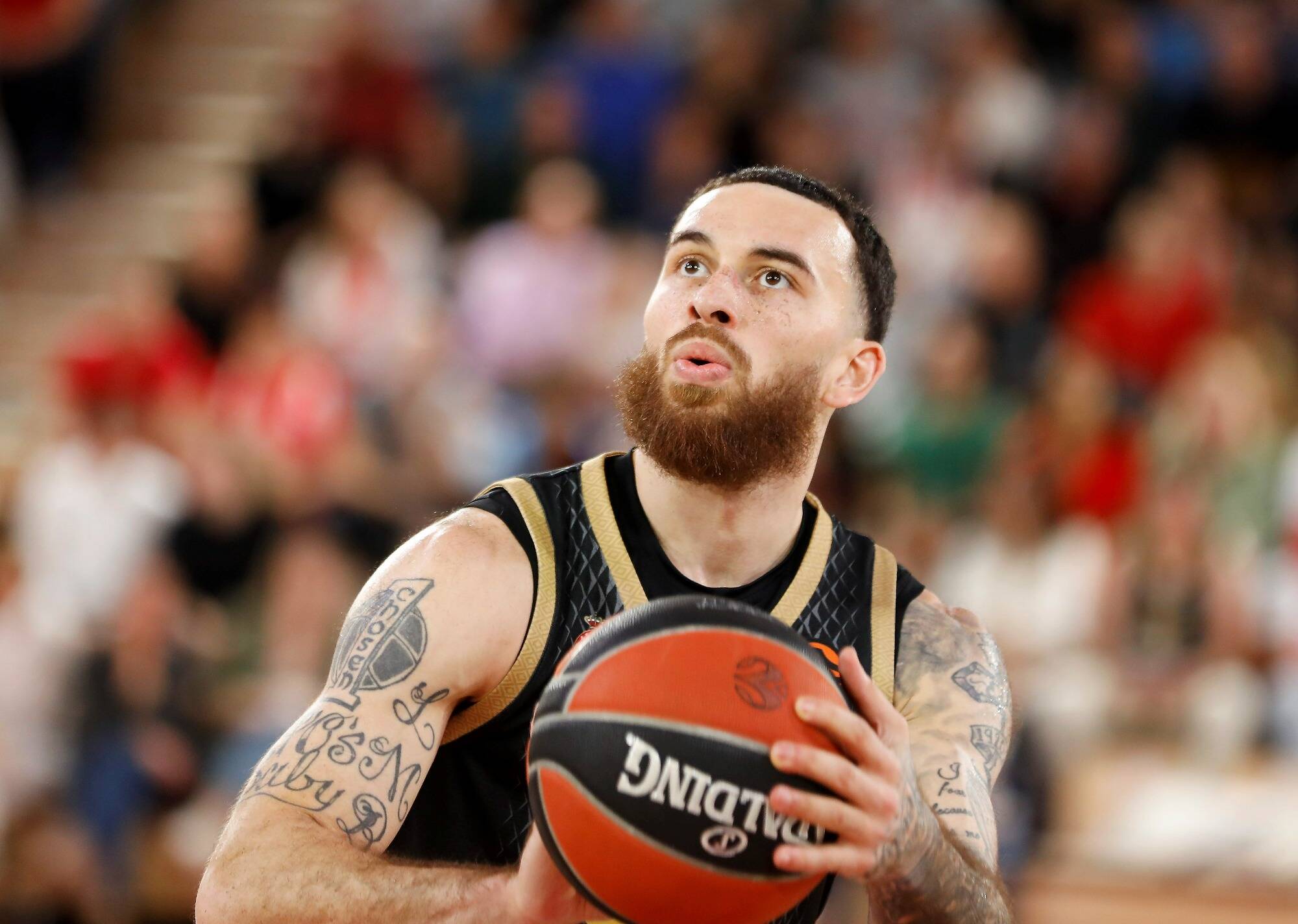 "Je l'ai vécu comme un moment fort": en faisant plier Belgrade, Mike James est devenu le meilleur marqueur de tous les temps en Euroligue