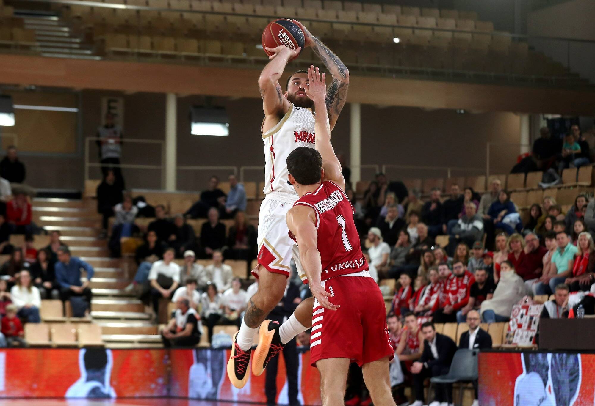 Betclic Elite: Mike James a revêtu son habit de magicien face à Chalon, ce dimanche