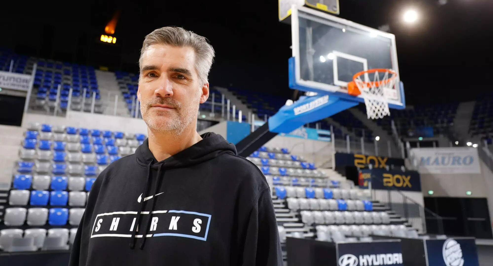 "Je dois fixer un cap pour redresser la barre": les confidences de JB Jackson, le nouvel entraîneur des Sharks d'Antibes