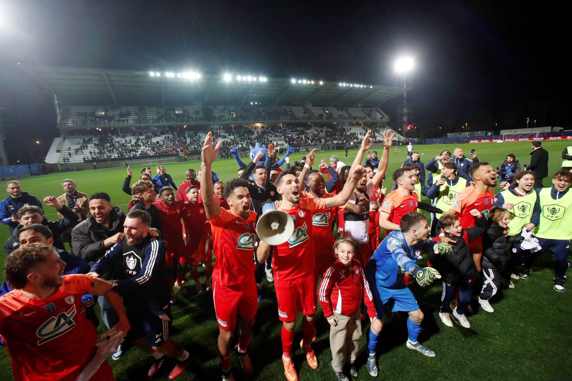 (Re)vivez la victoire de l'AS Cannes face à Guingamp (3-1) au stade Coubertin en 5 photos