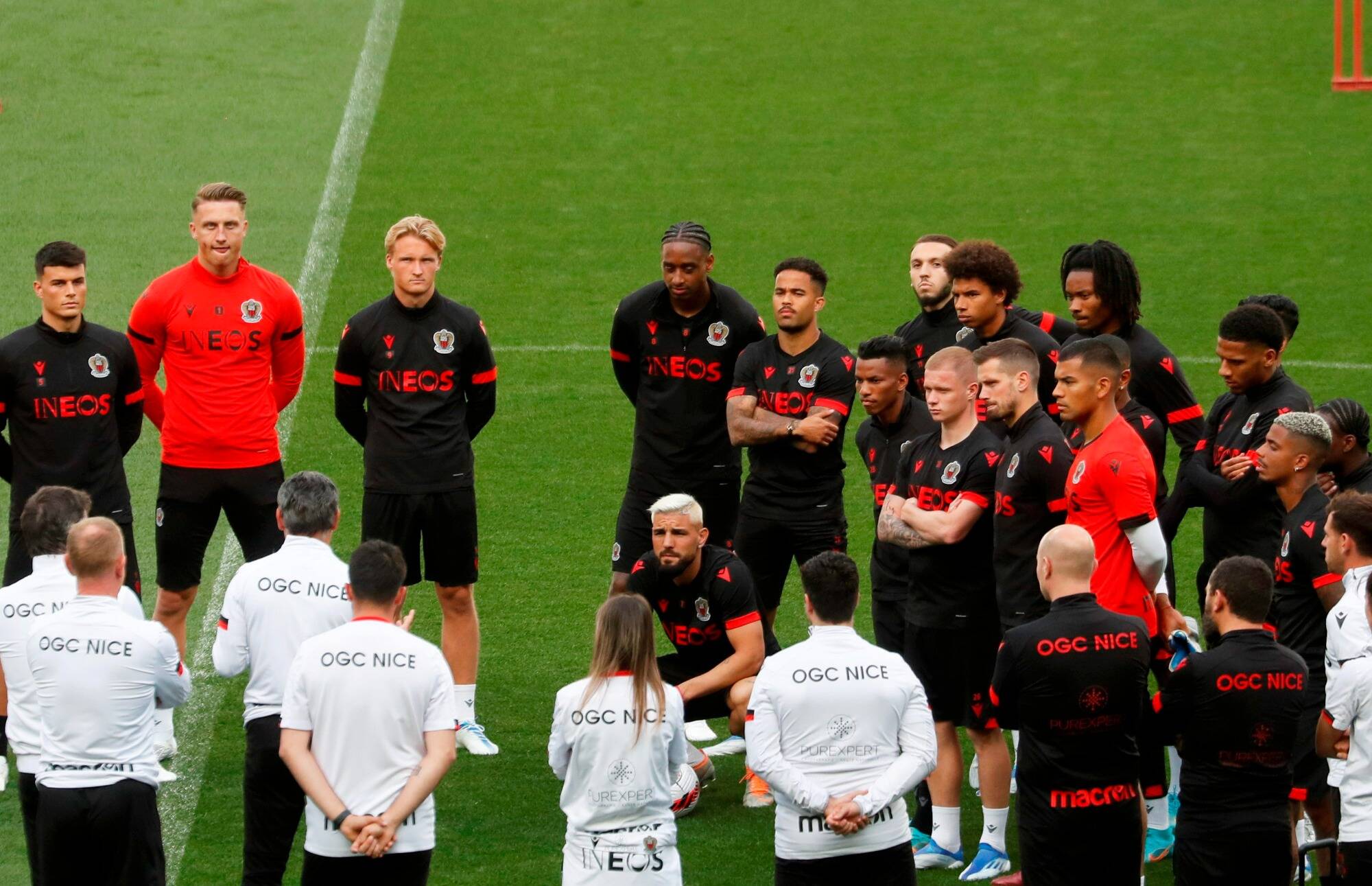 Des milliers de supporters niçois affluent à Paris pour la finale... Vivez avec nous l'avant-match entre l'OGC Nice et Nantes
