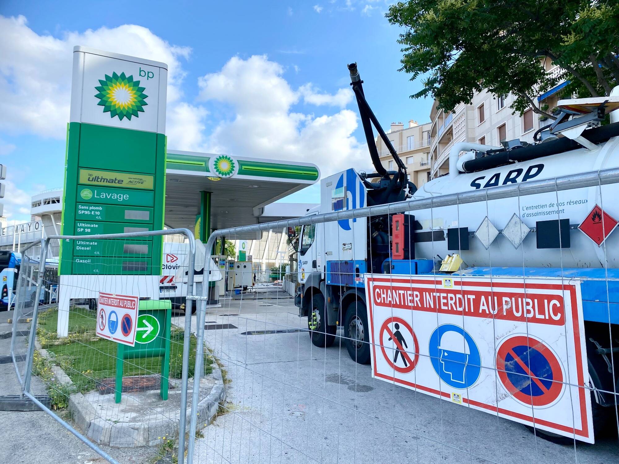 La station-service BP, près du stade Mayol à Toulon, vient de fermer... Un gros projet prévu à la place