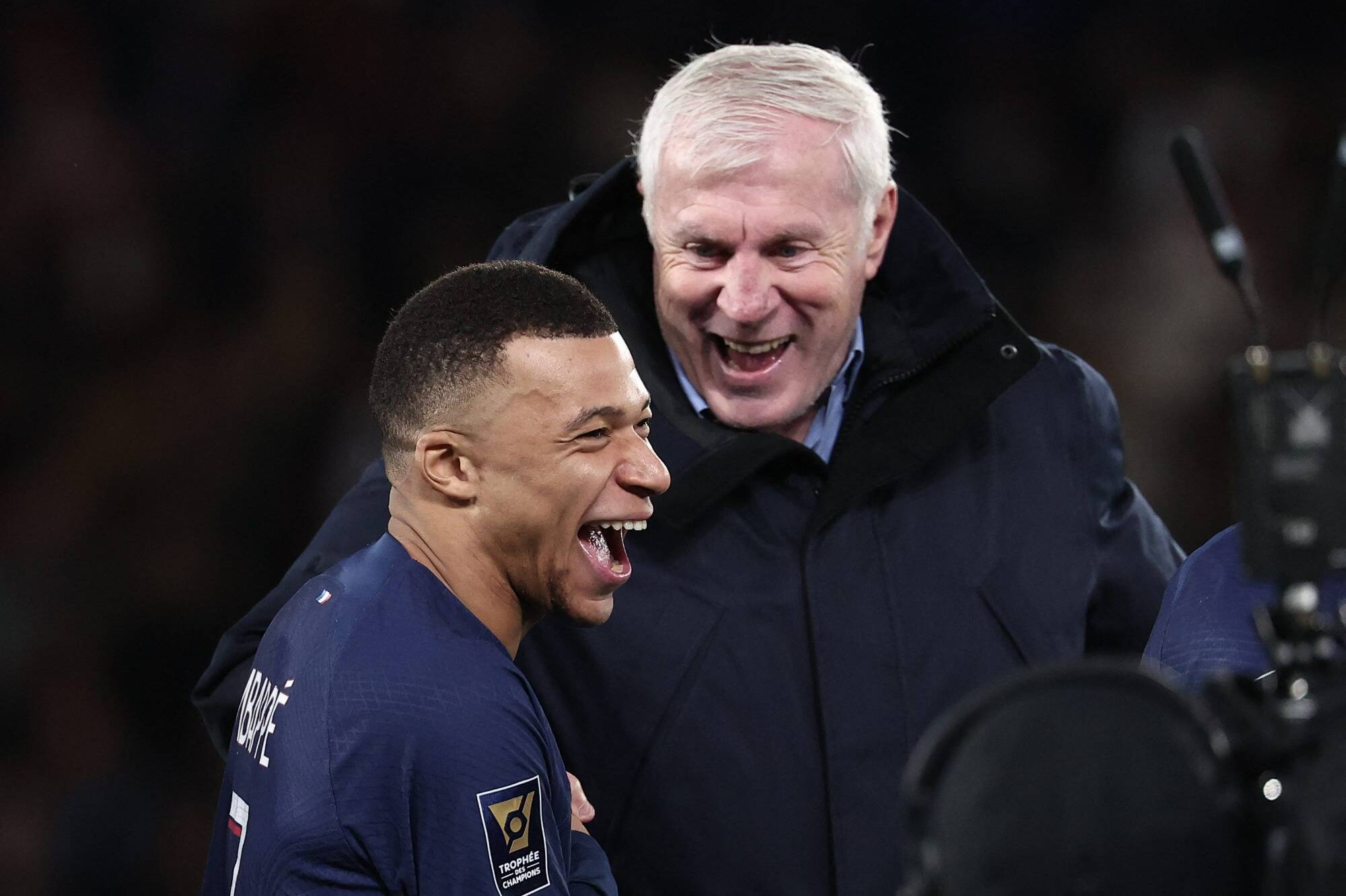 Football. Luis Fernandez voit Kylian Mbappé "rester au PSG"