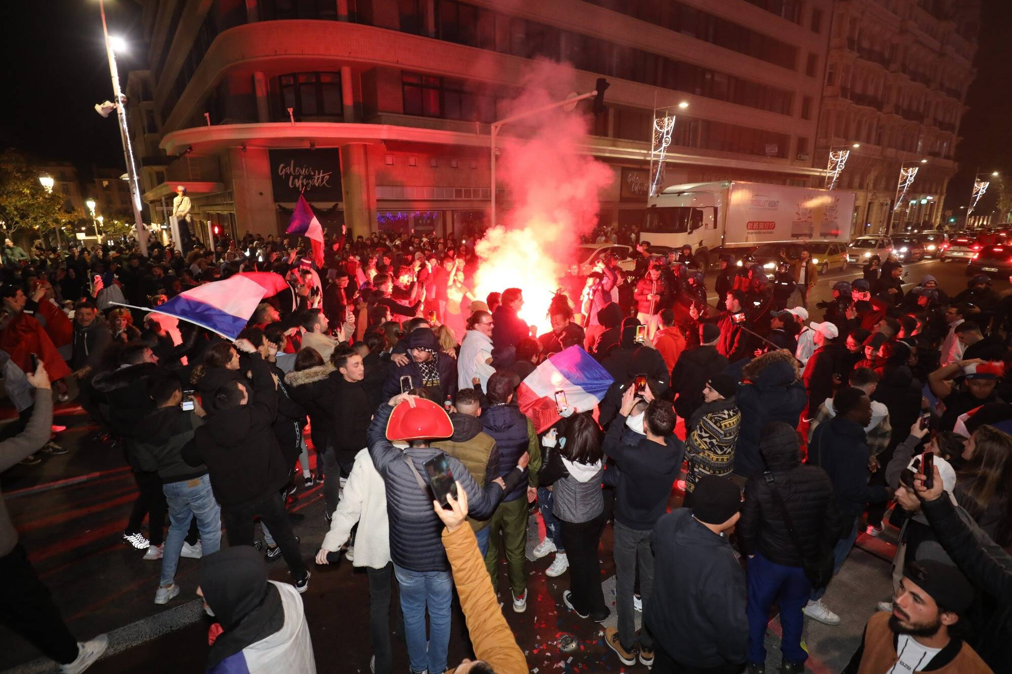 Mondial 2022: quatre interpellations à Toulon après le match France-Maroc