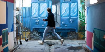 Au coeur d'un wagon de métro: la fresque bluffante à découvrir dans le tunnel piéton de la gare de Toulon
