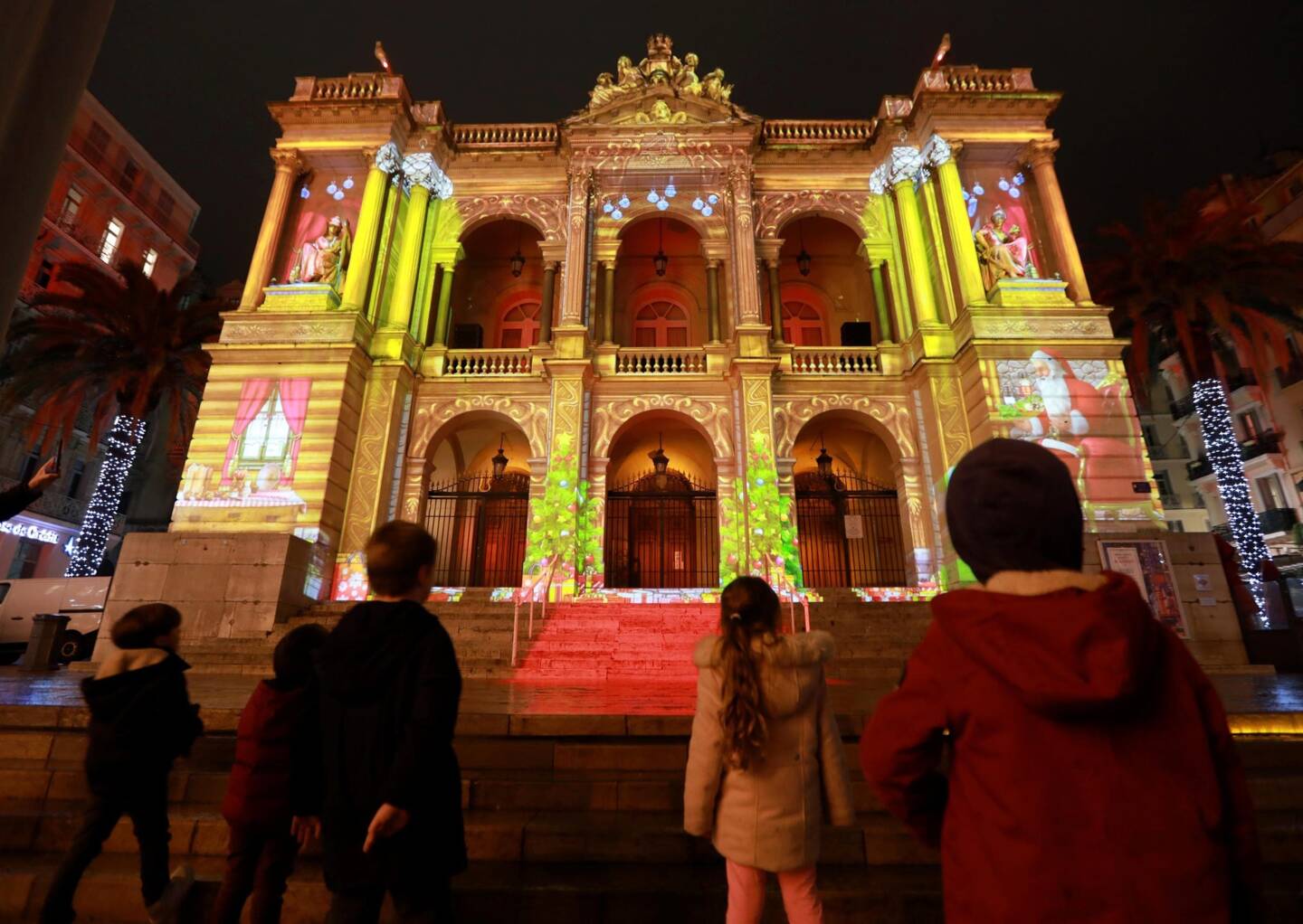 Le spectacle de sons et lumières débute ce vendredi 11 décembre à Toulon. 