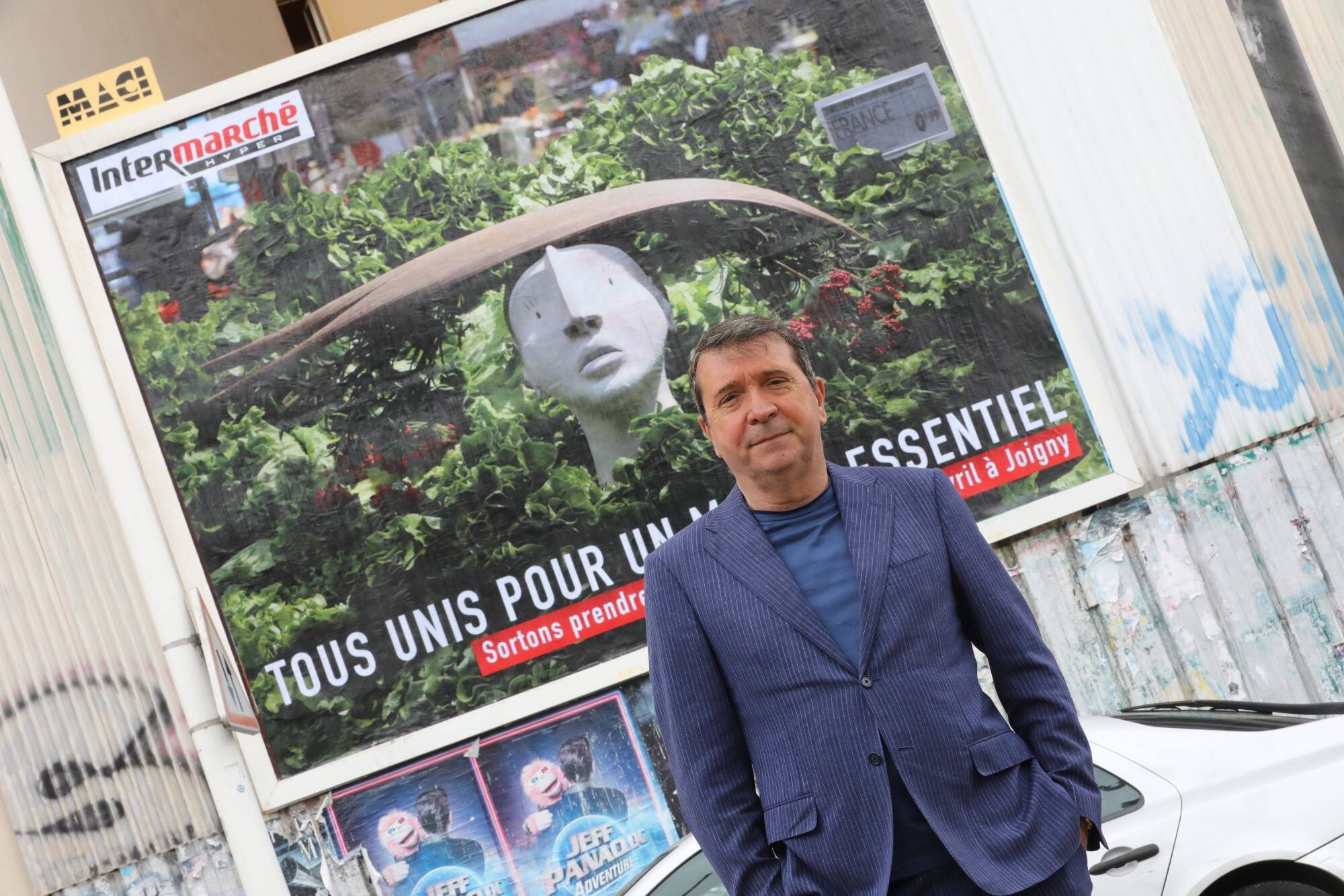 Qui est Michel-Ange Flori, l'afficheur varois contre lequel Emmanuel Macron a porté plainte