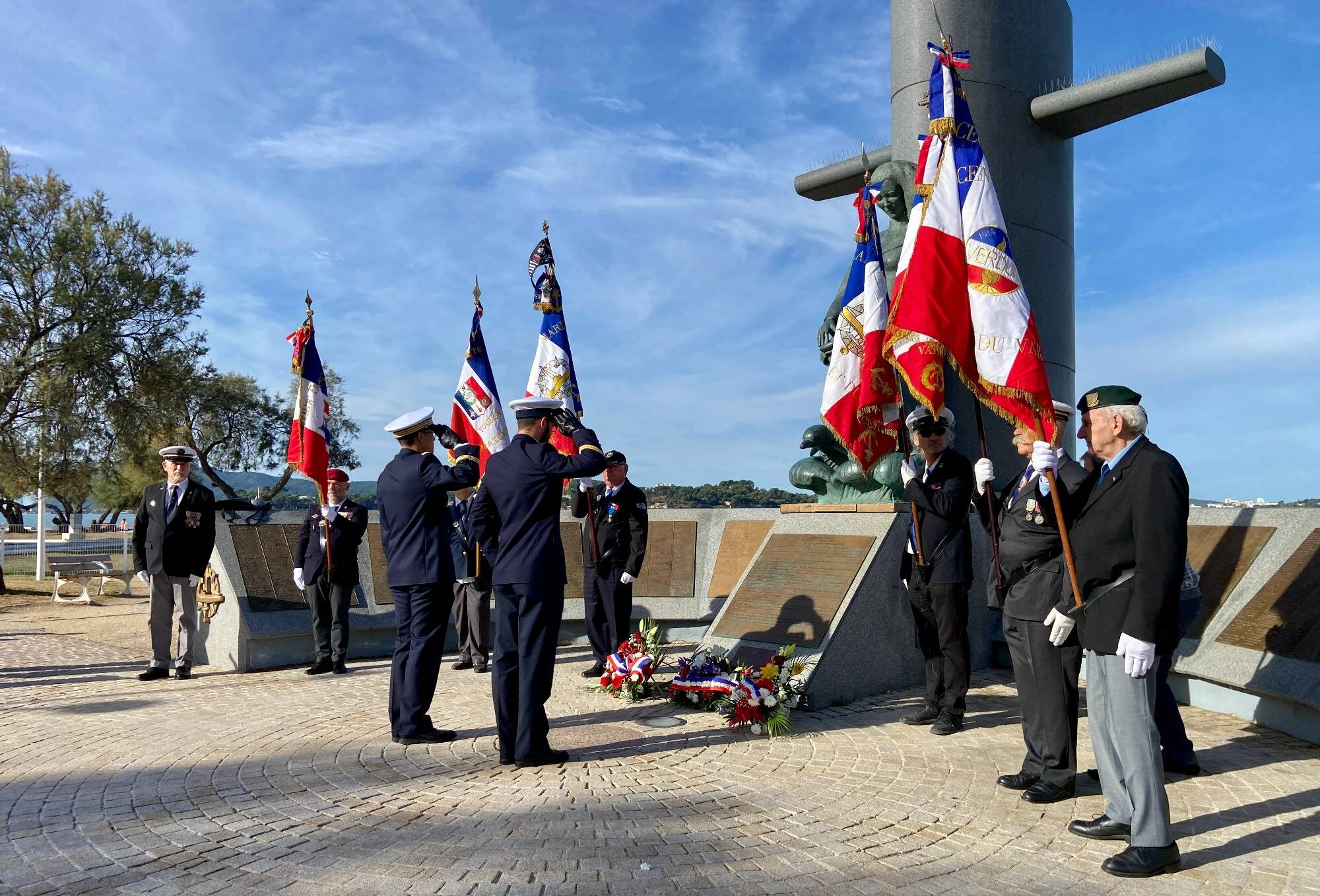 "À quelques minutes près, ça aurait pu être moi": l'hommage toulonnais, 40 ans après le drame du sous-marin Doris