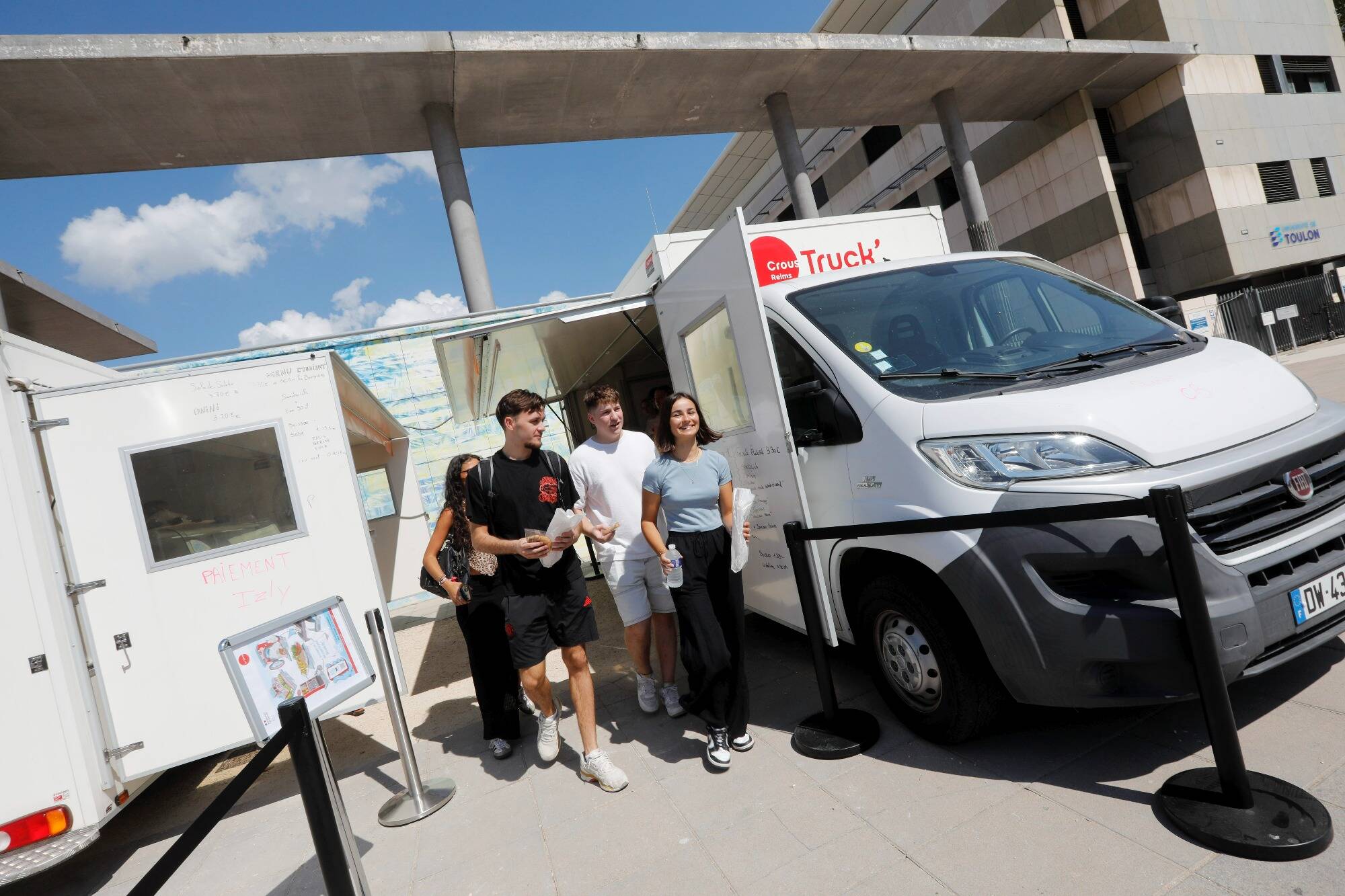 Des Crous-truck' sur le campus de Toulon en attendant la nouvelle cafétéria et le Resto U