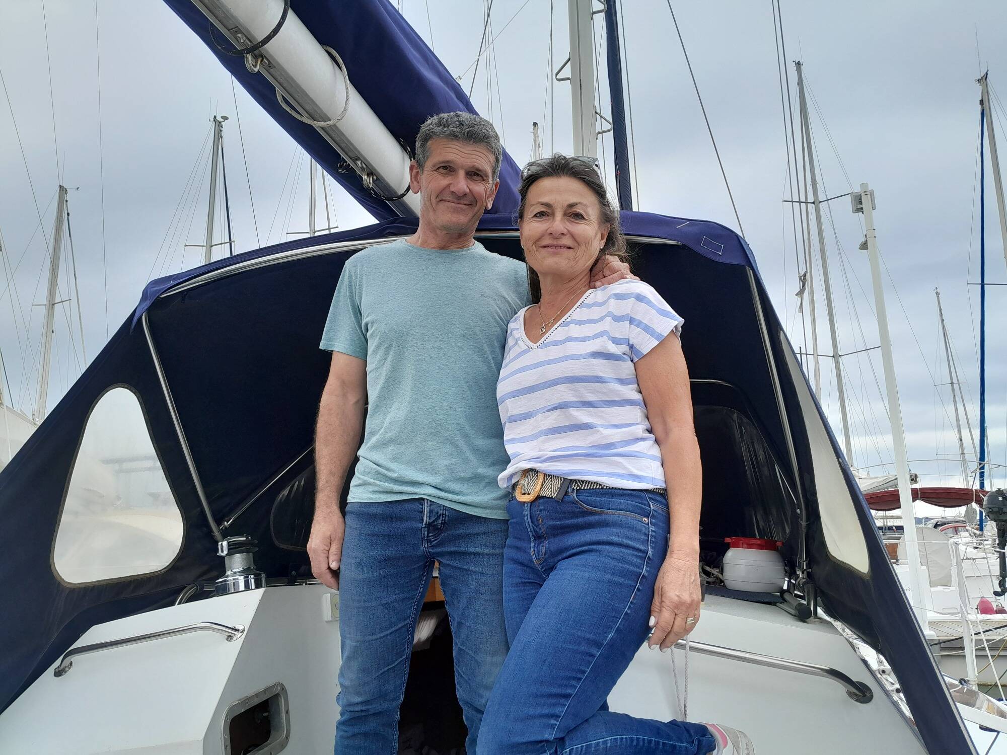 "Le but, c'était de partir...": ces Varois vivent sur leur bateau à l'année à Bandol, ils racontent ce quotidien hors du commun