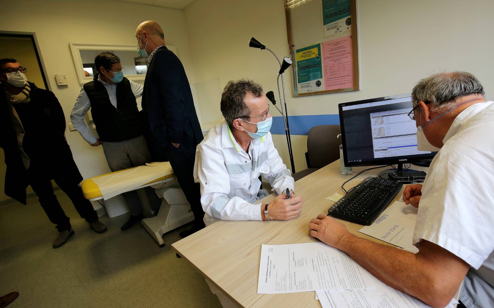 Les premiers vaccins contre la Covid-19 ont été administrés au Pôle de santé de Gassin