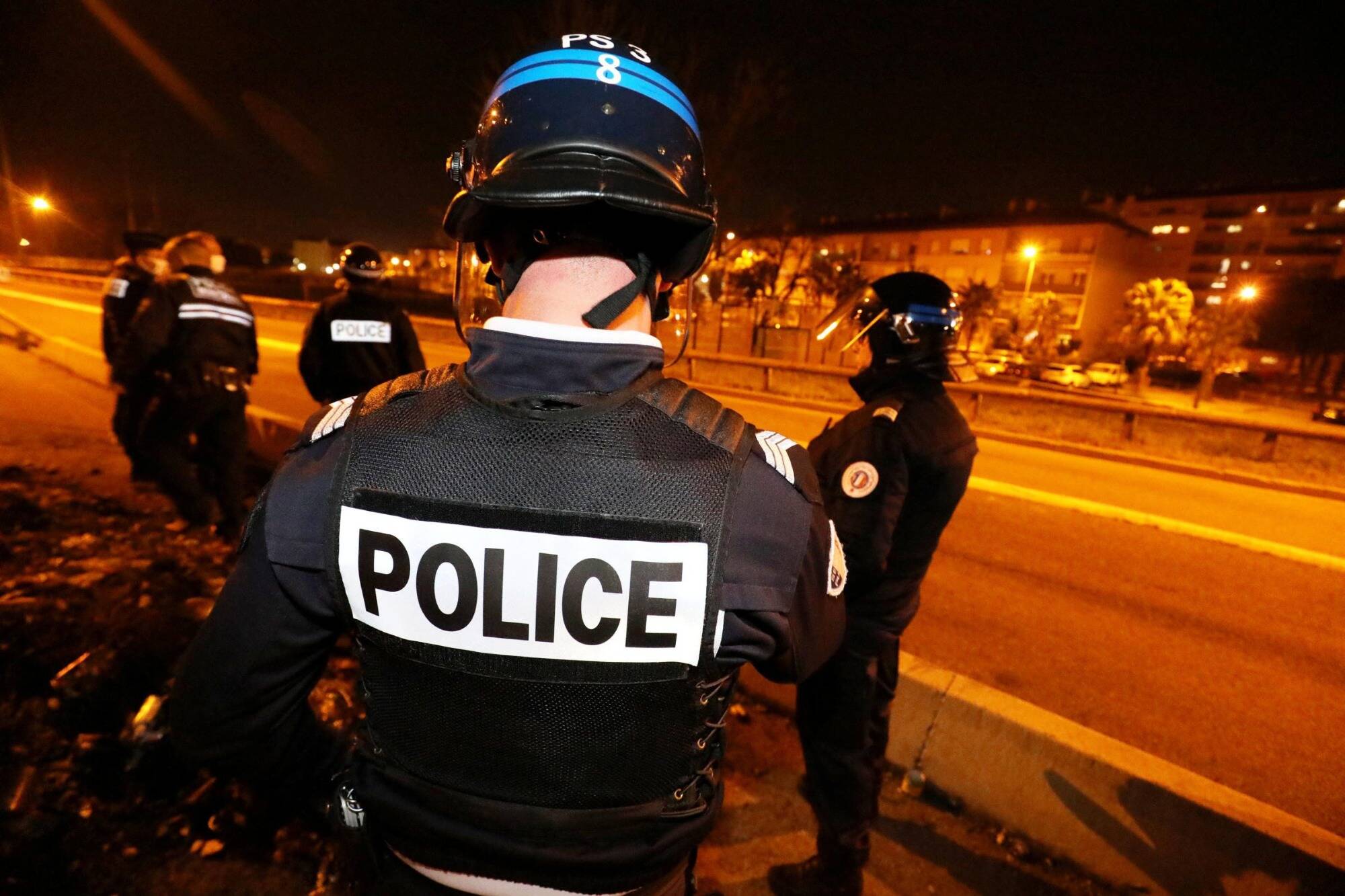 Three police officers are beaten up in the middle of the night in Toulon