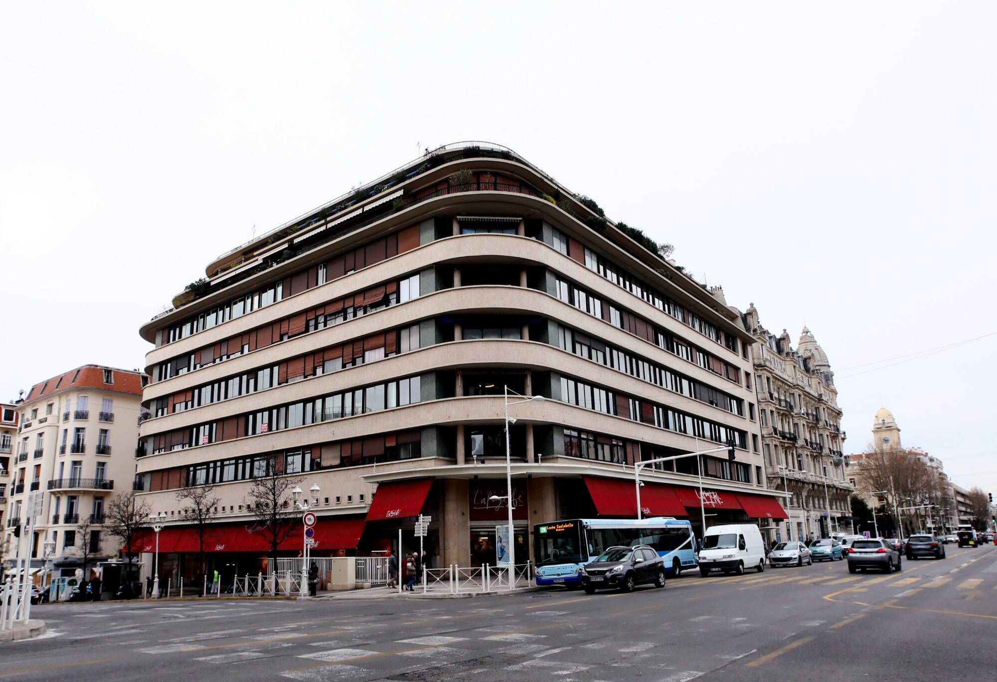 L'avenir de 26 magasins des Galeries Lafayette toujours en suspens, des milliers d'employés dont ceux de Cannes et Toulon dans l'attente