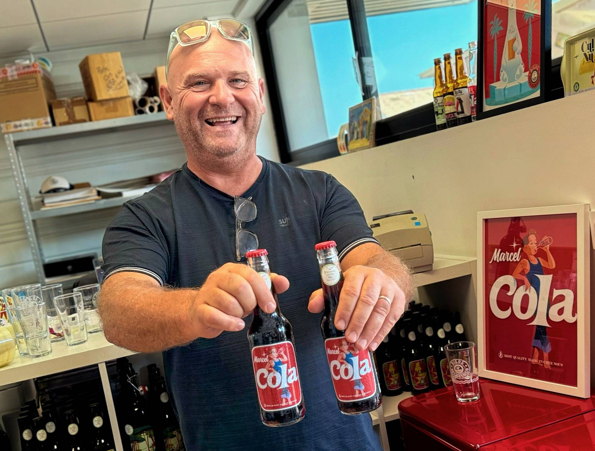 "Les c... de Trump ont tout déclenché": en réponse aux taxes américaines sur les alcools français, il sort son cola 100% made in Hyères