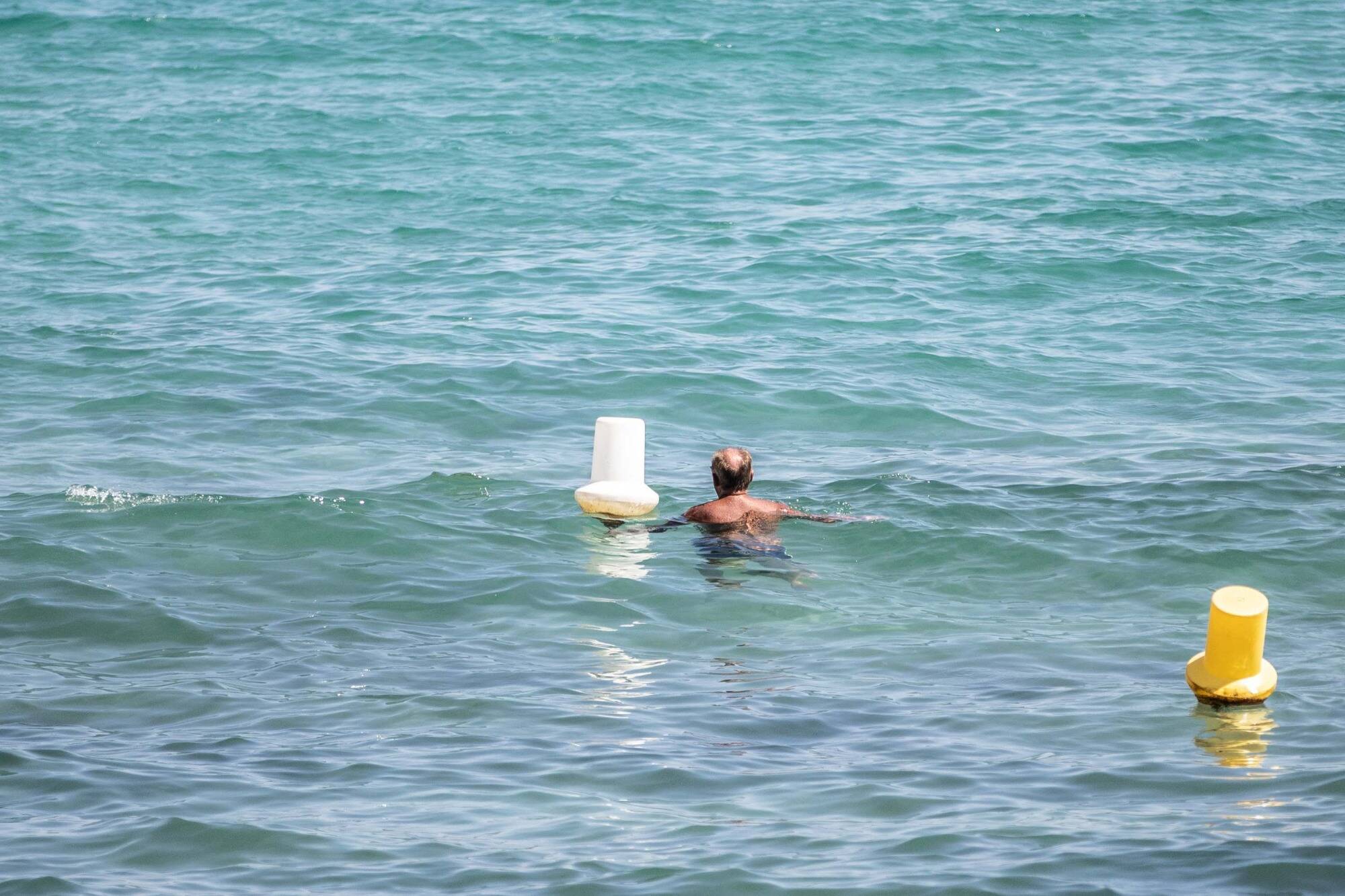 Plusieurs nageurs en difficulté à Antibes, en raison d'une forte houle ce dimanche