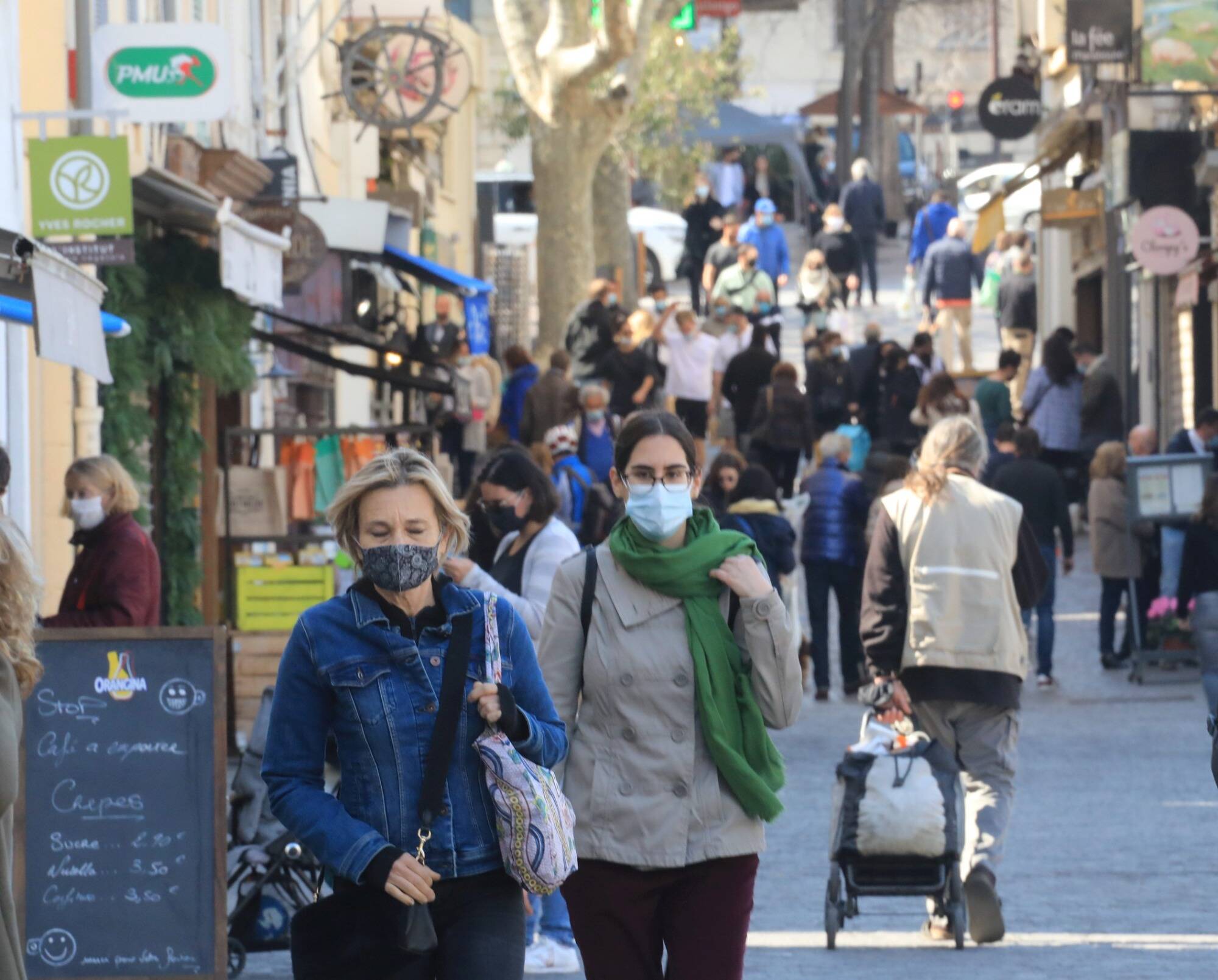L'obligation du port du masque prolongée au moins jusquau 20 décembre dans les Alpes-Maritimes