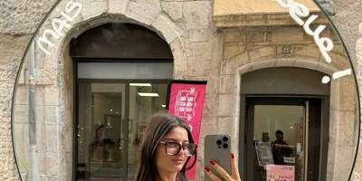 Des miroirs à selfies installés dans une rue de Toulon
