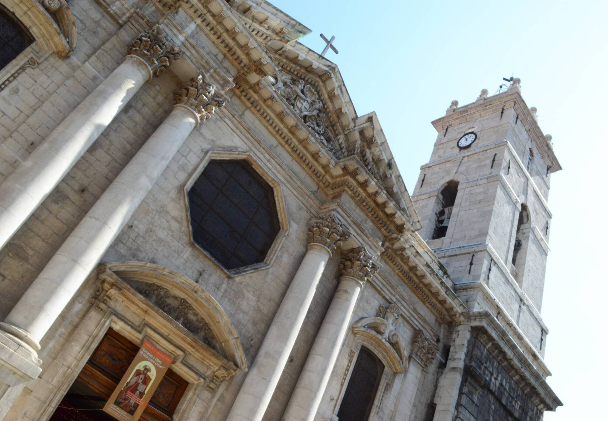 "Il parle beaucoup de paix et c'est une bonne chose": des fidèles toulonnais conquis par le nouveau pape Léon XIV