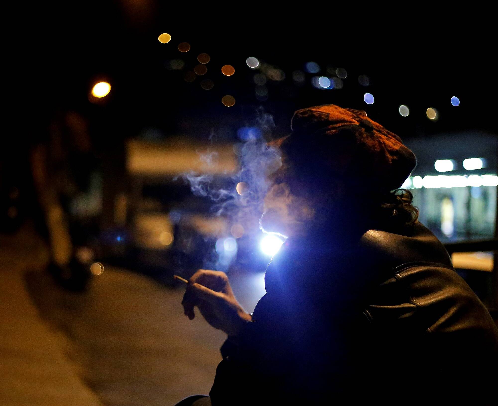 Près de 2.000 enfants contraints de dormir à la rue en France faute de places d'hébergement d'urgence