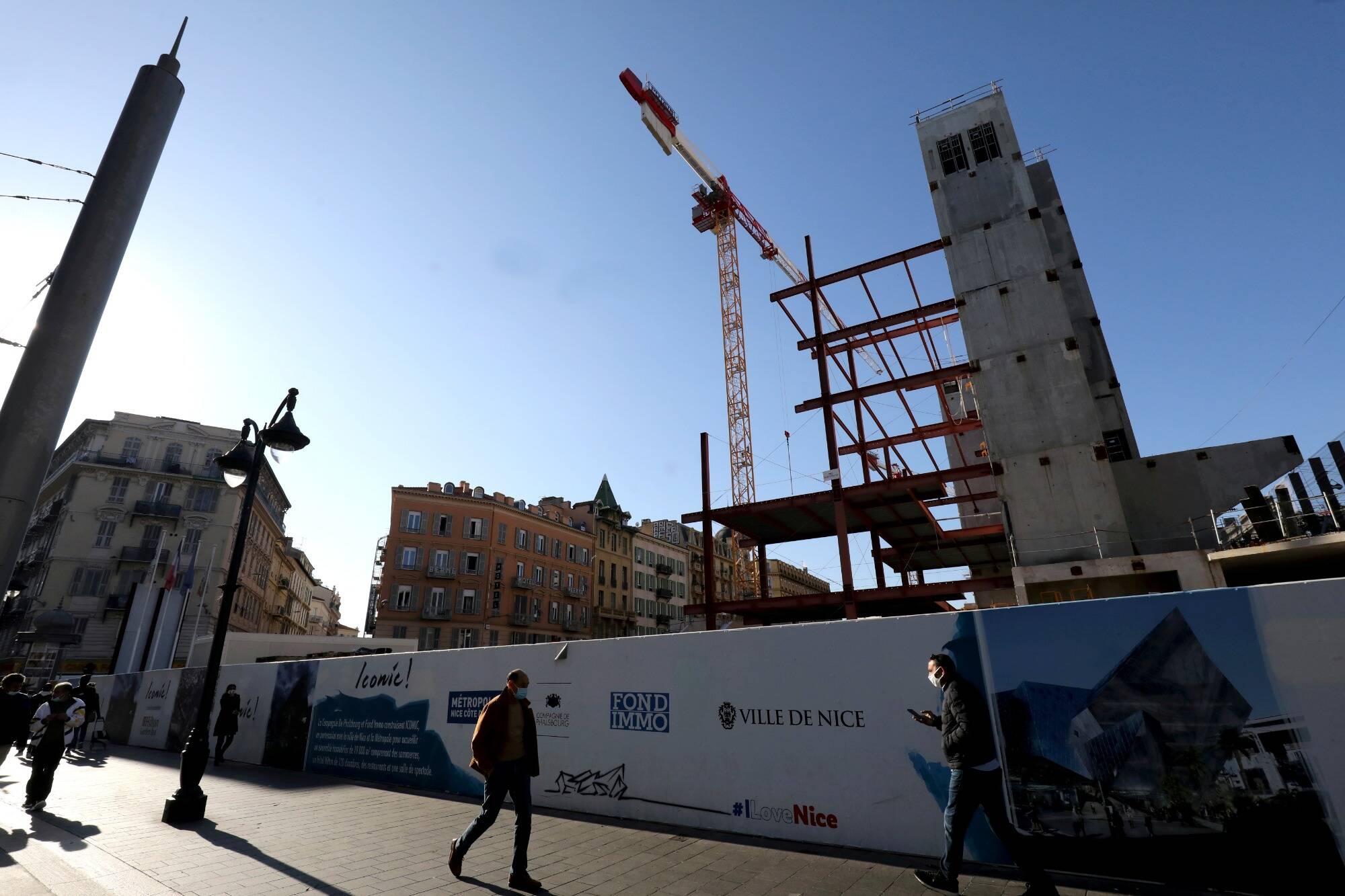 Départ du TNN, retards, charpente métallique non-conforme, société en liquidation judiciaire... Le chantier Iconic est-il maudit à Nice?
