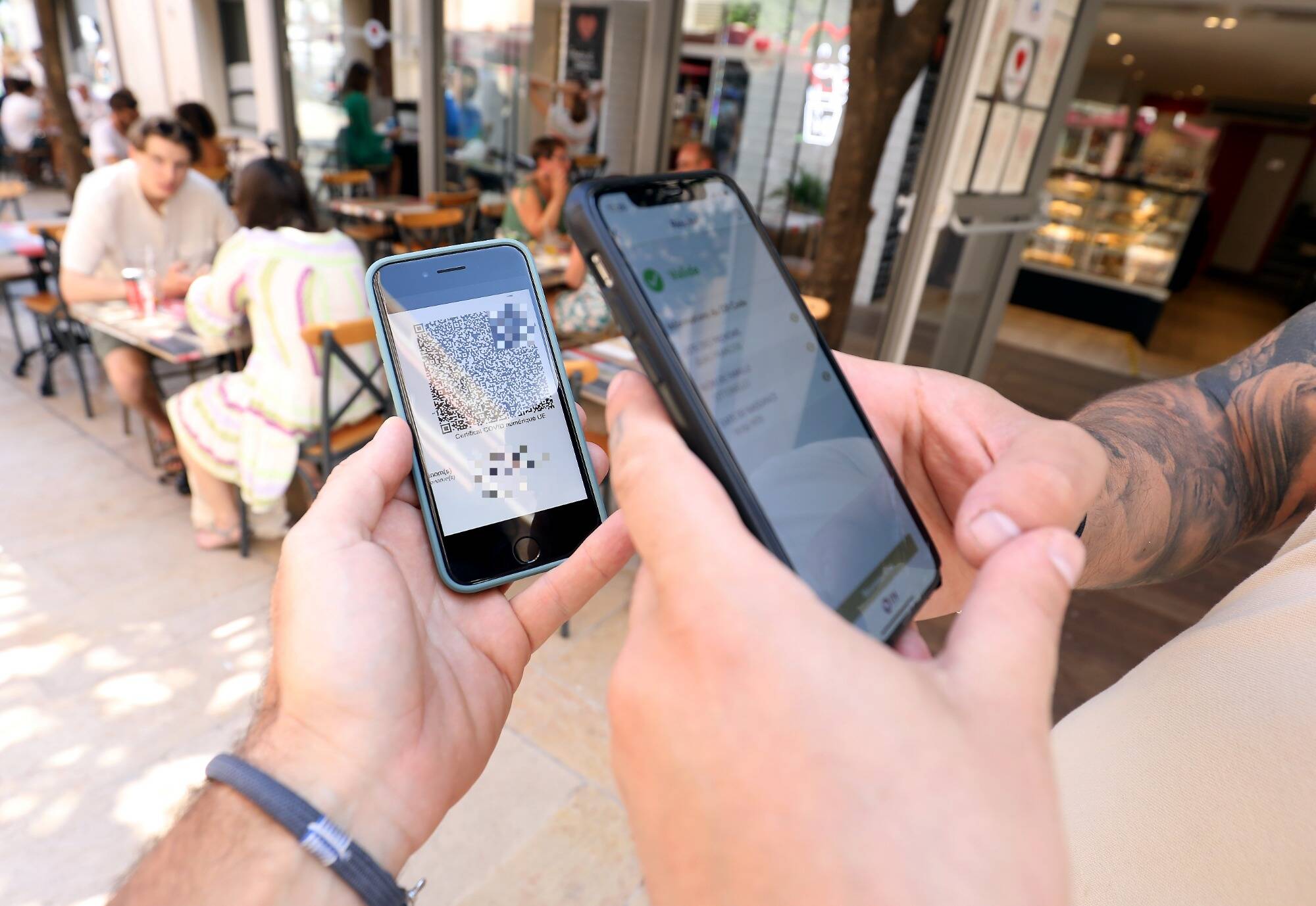 La date limite du pass sanitaire aux frontières ramenée à fin janvier 2023 par les députés