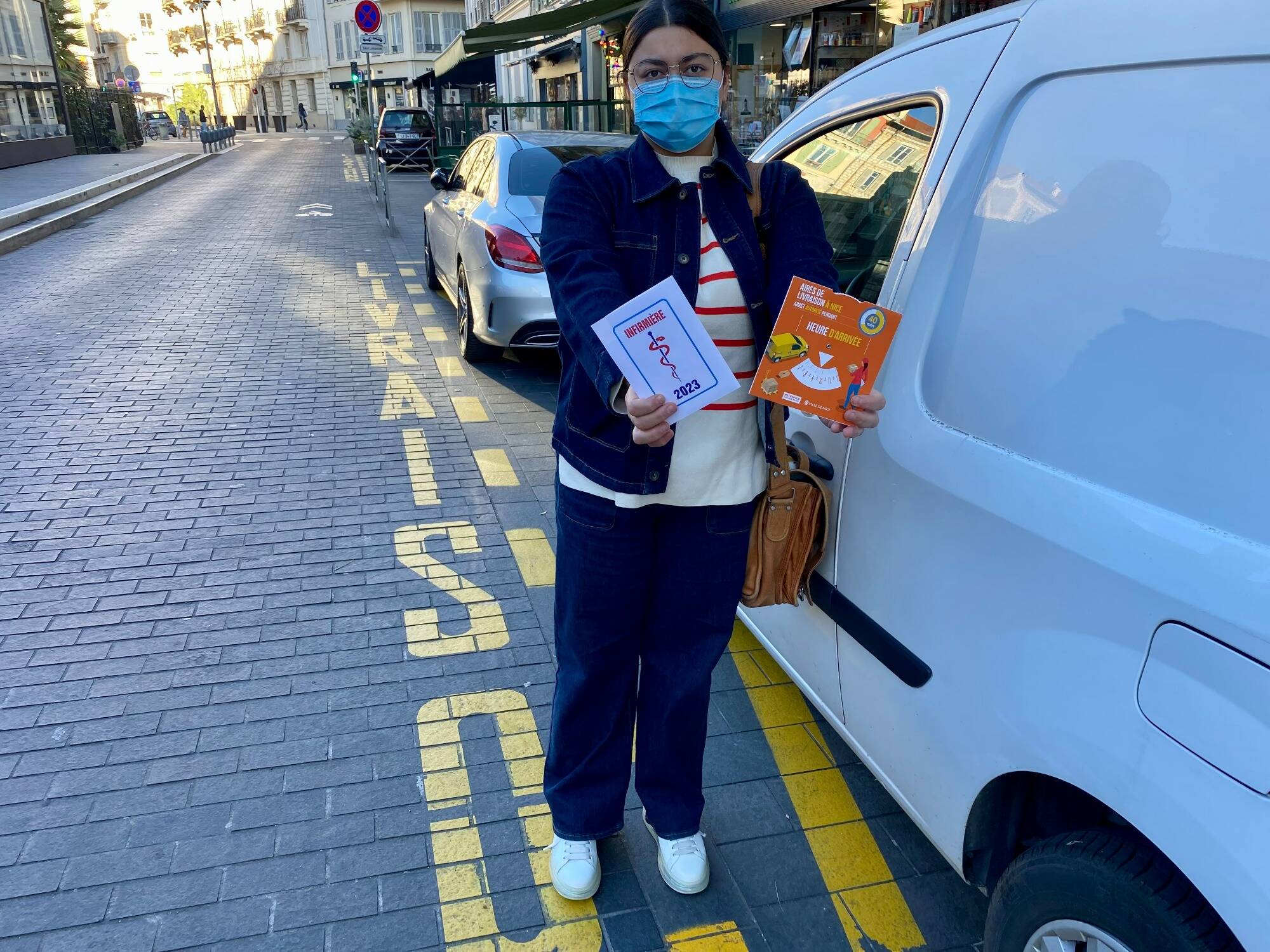 Oui les soignants peuvent se garer sur les aires de livraison à Nice et on vous explique pourquoi