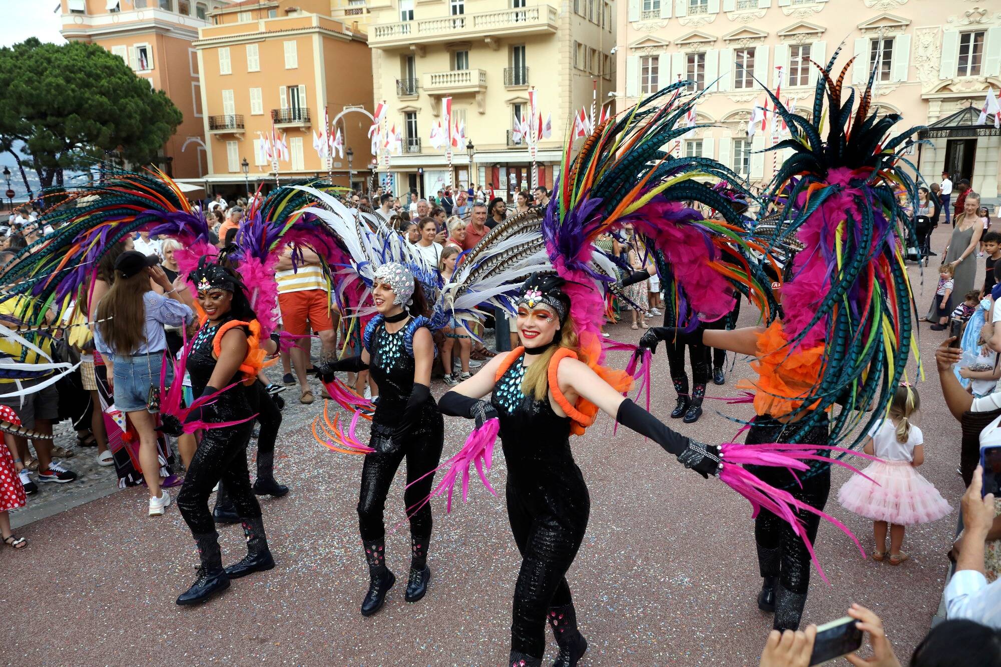 Le carnaval estival "U Sciaratu", la Fête de la musique, l'apéro des Frenchy... Six temps forts de votre été à Monaco
