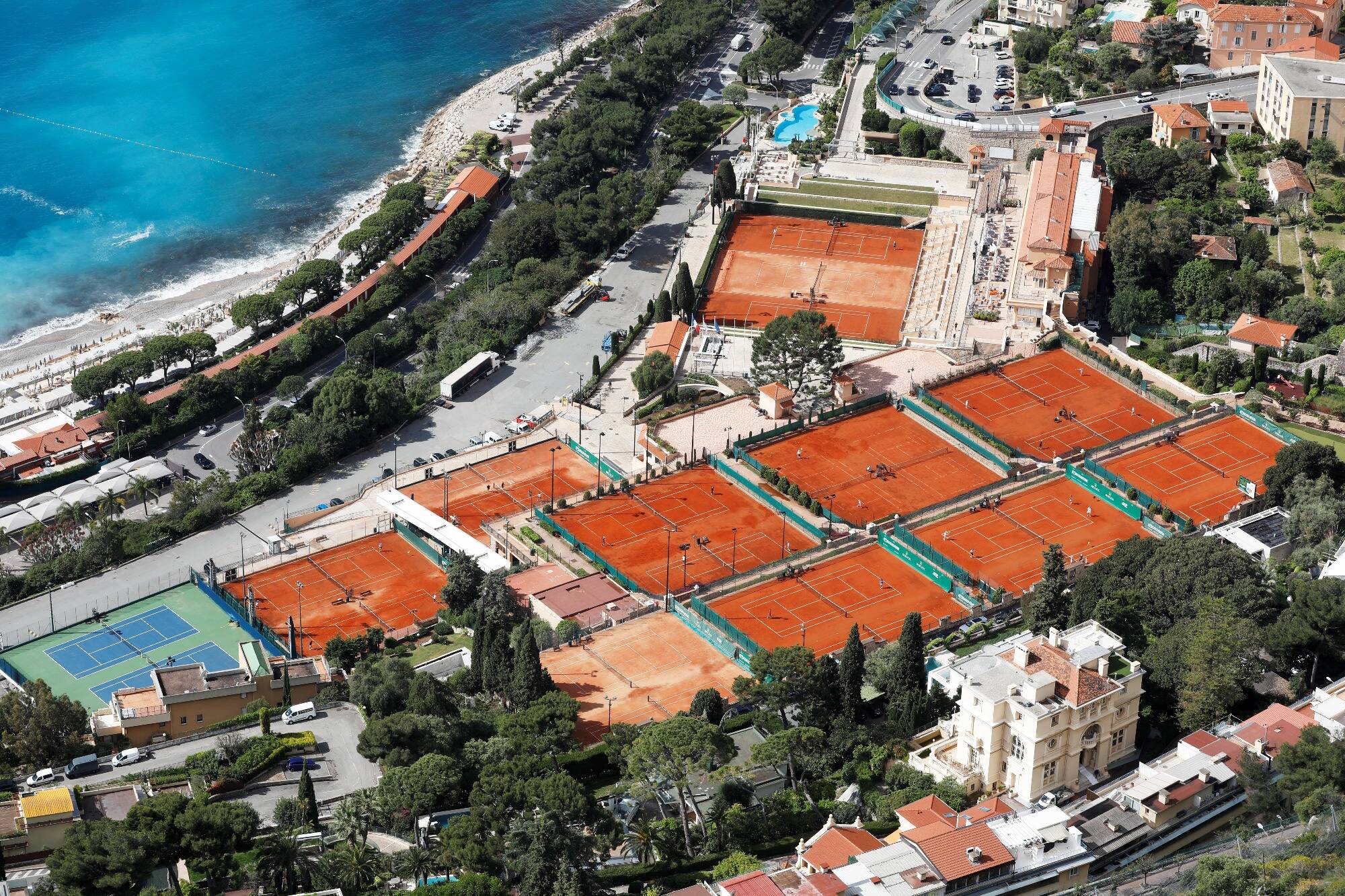 Traditionnellement organisée à Roland-Garros, la soirée de gala "CSur central" se délocalise au Monte-Carlo Country Club ce mercredi