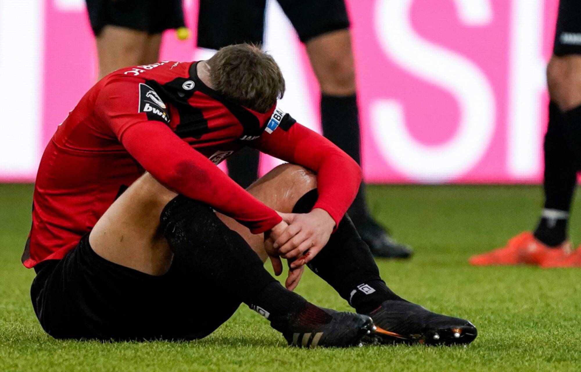 "C'est un milieu où l'on ne parle pas trop de ses émotions": la dépression dans le football encore un sujet trop tabou