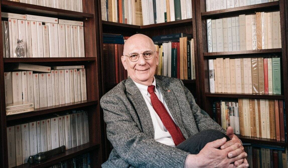 "La langue française ne doit pas évoluer trop vite": rencontre avec l'académicien Michel Zink, invité des Conférences de 18h59 à Saint-Raphaël